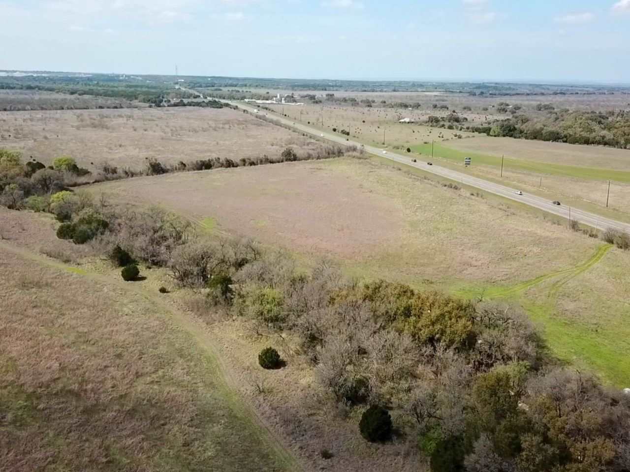 8530 Hiway 71, Spicewood