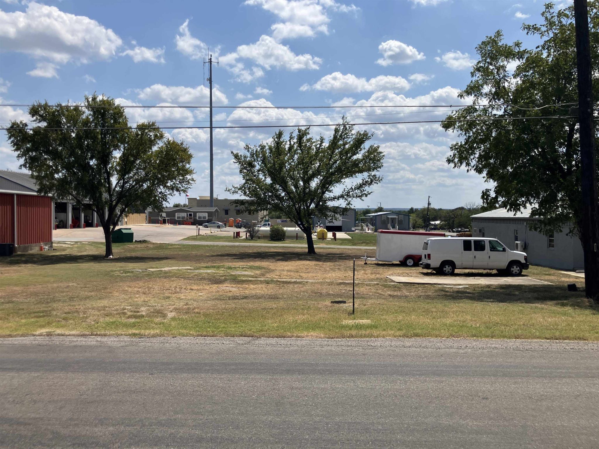 1406 BROADWAY, Marble Falls
