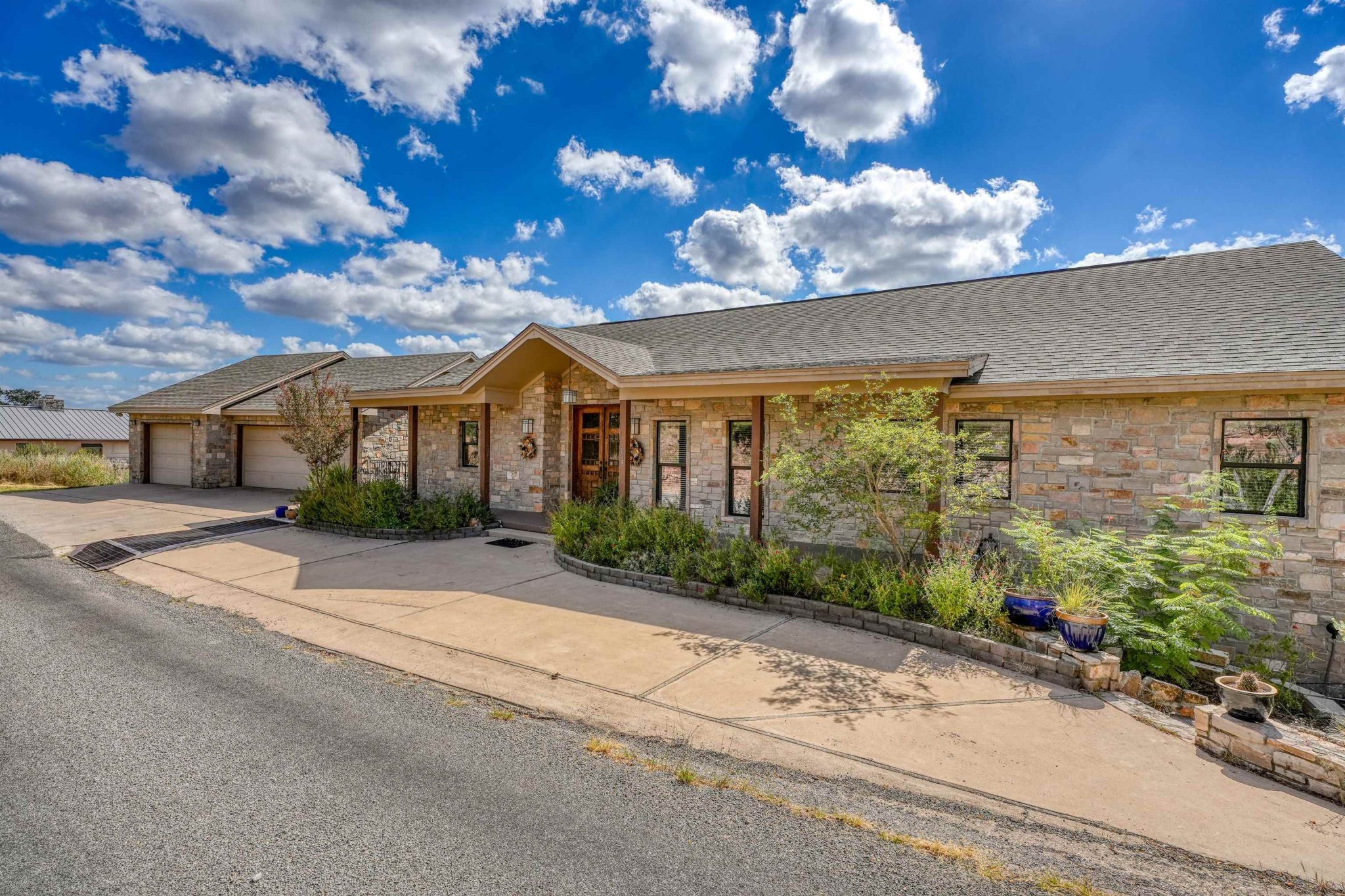 604 Inwood, Buchanan Dam