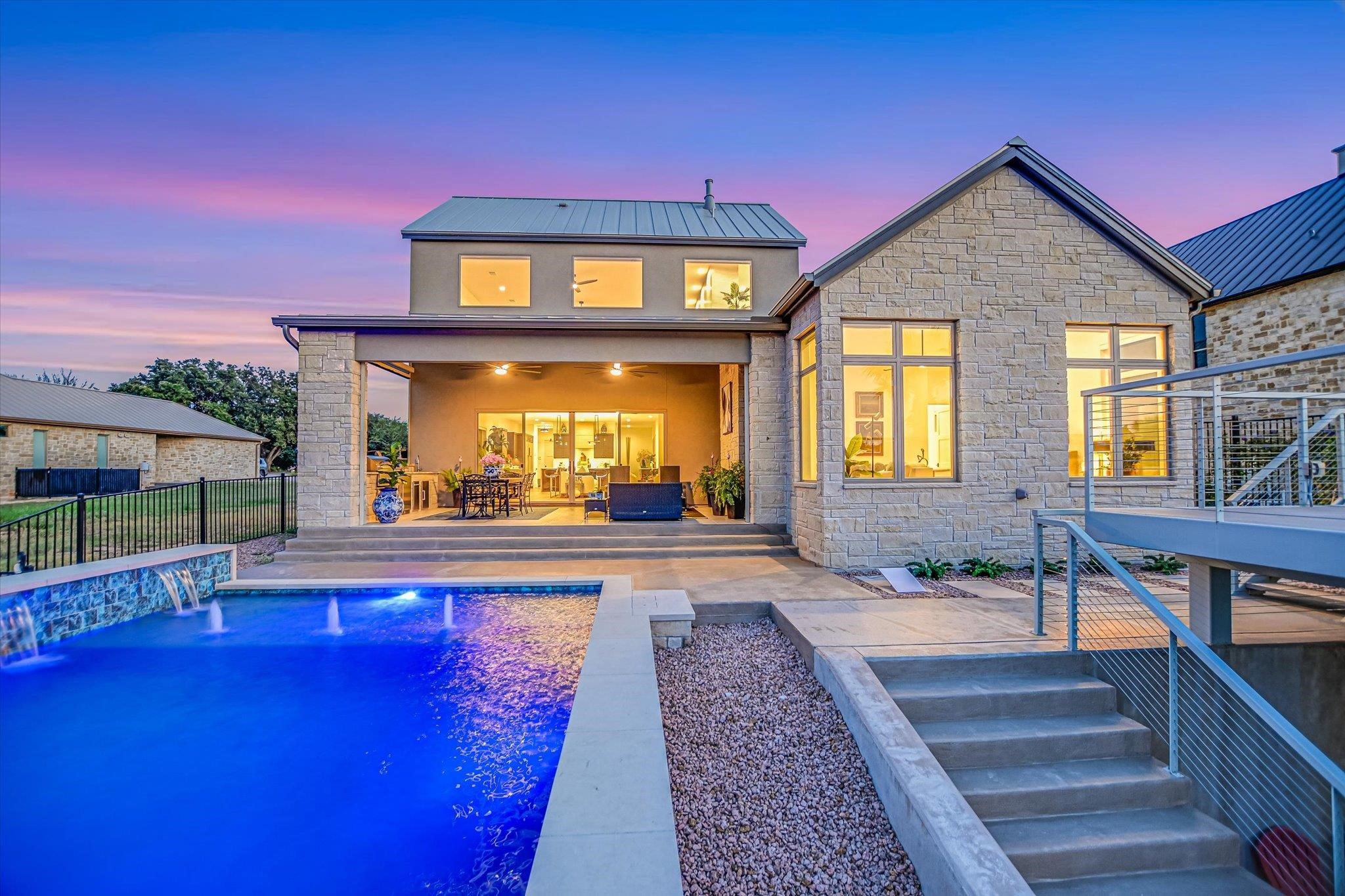 98 Wennmohs, Horseshoe Bay