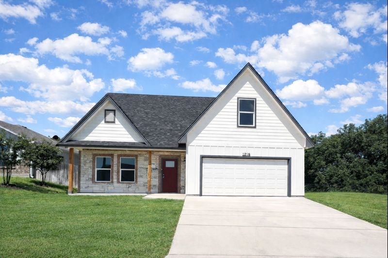 1218 Stone Valley Dr, Lampasas