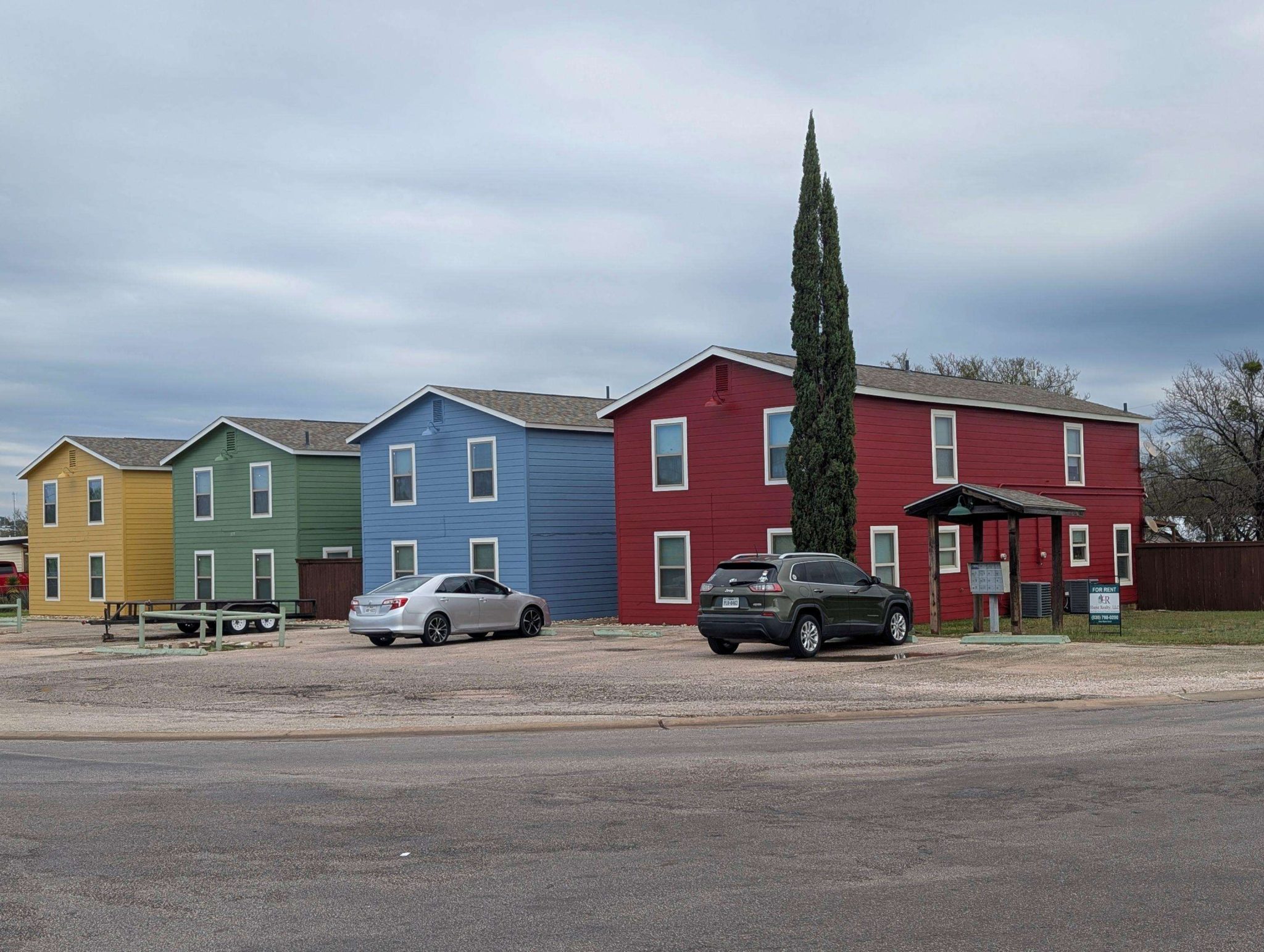 307,309,311,313 Avenue S, Marble Falls