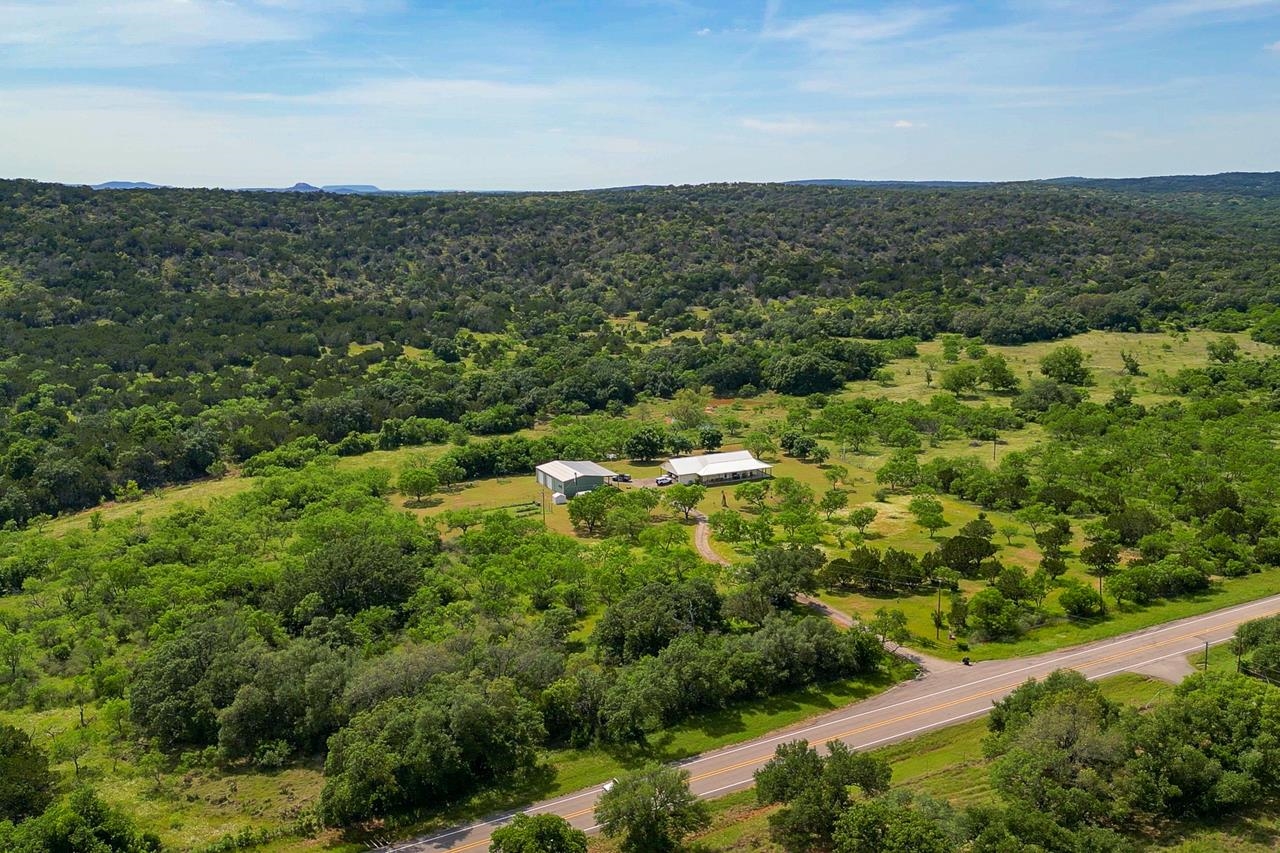 12987 Highway 16, Llano