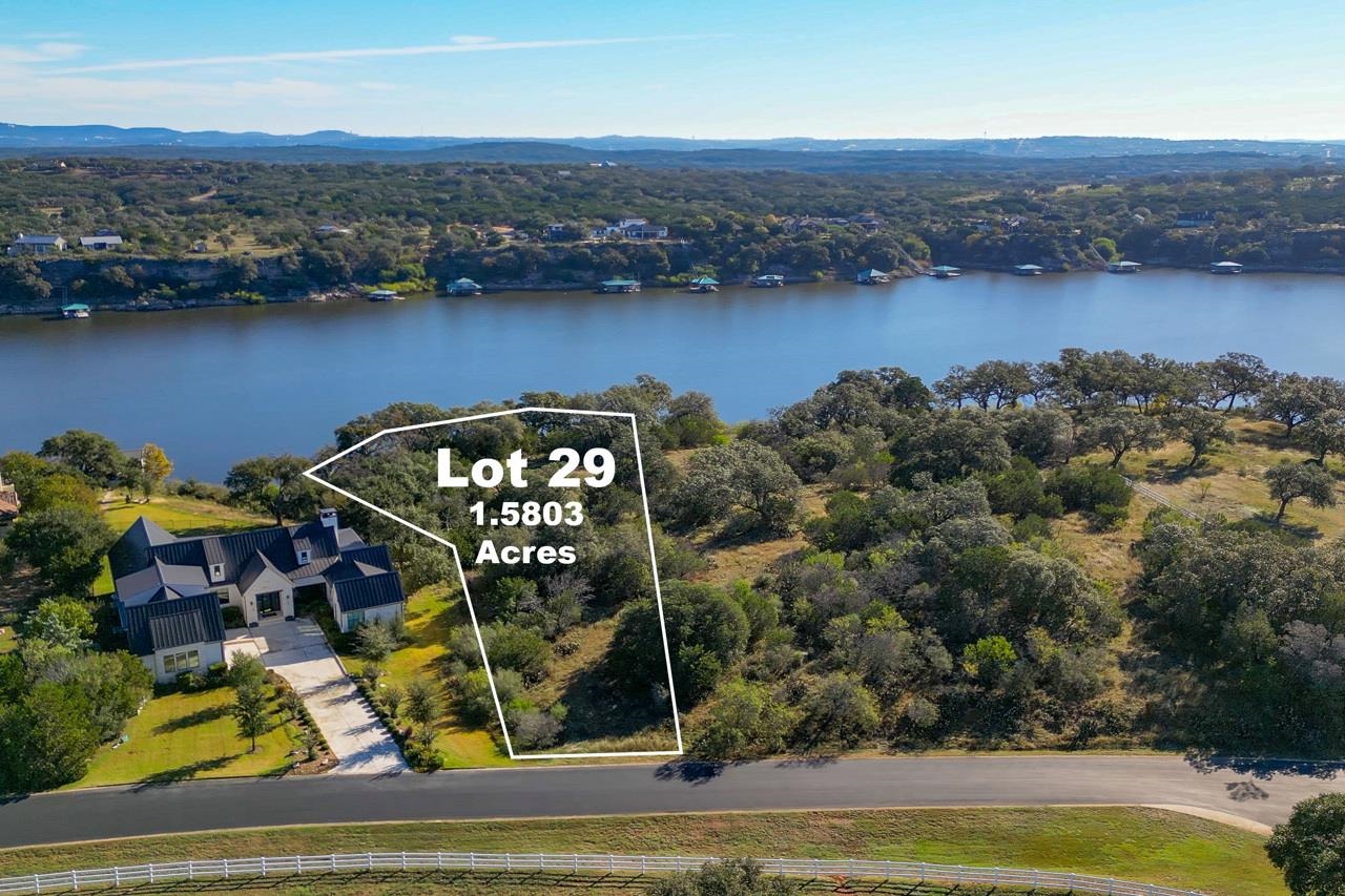 3032 Travis Lakeside Dr, Spicewood