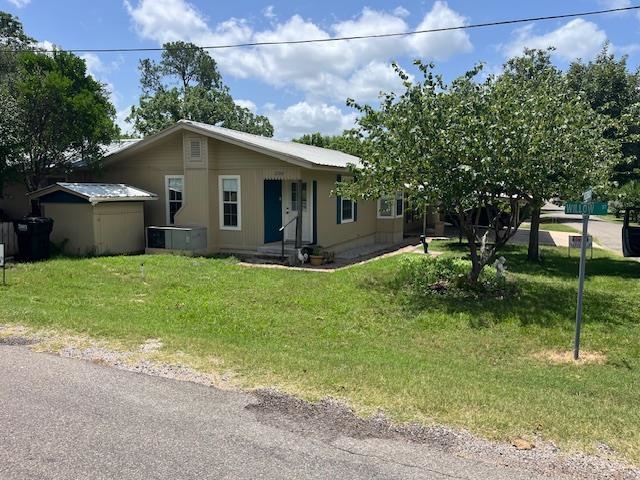 200 WILLOW & RED BUD ST., Tow