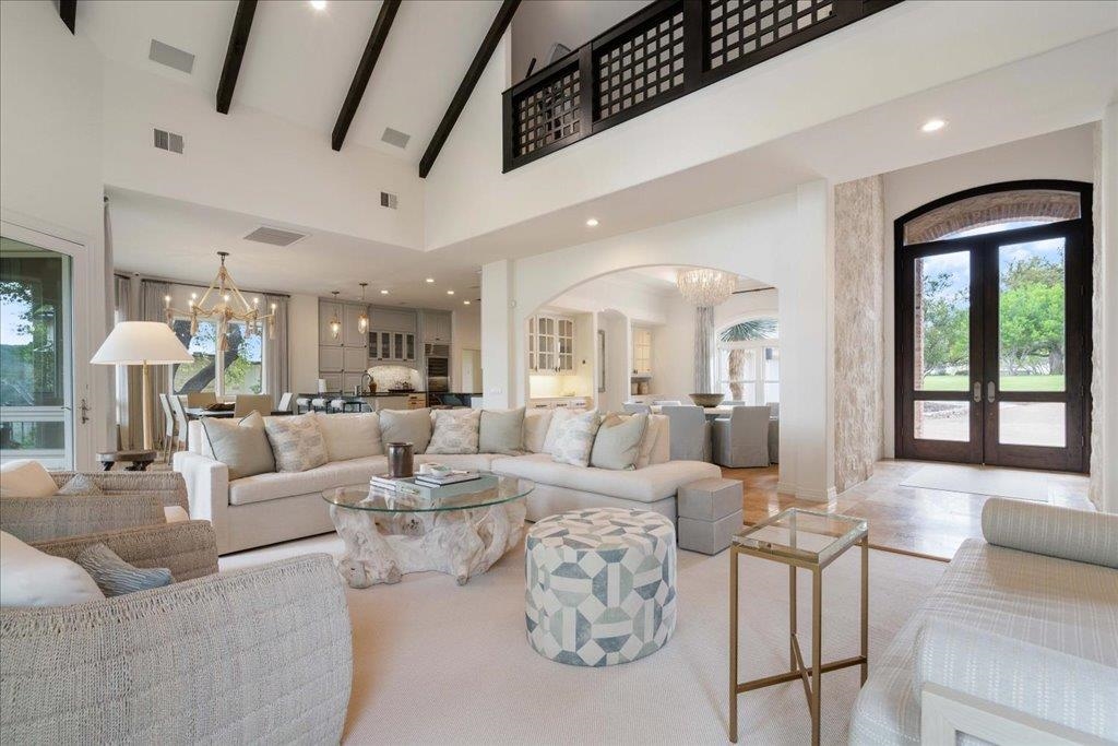 No doubt; this will be the center of your entertaining.