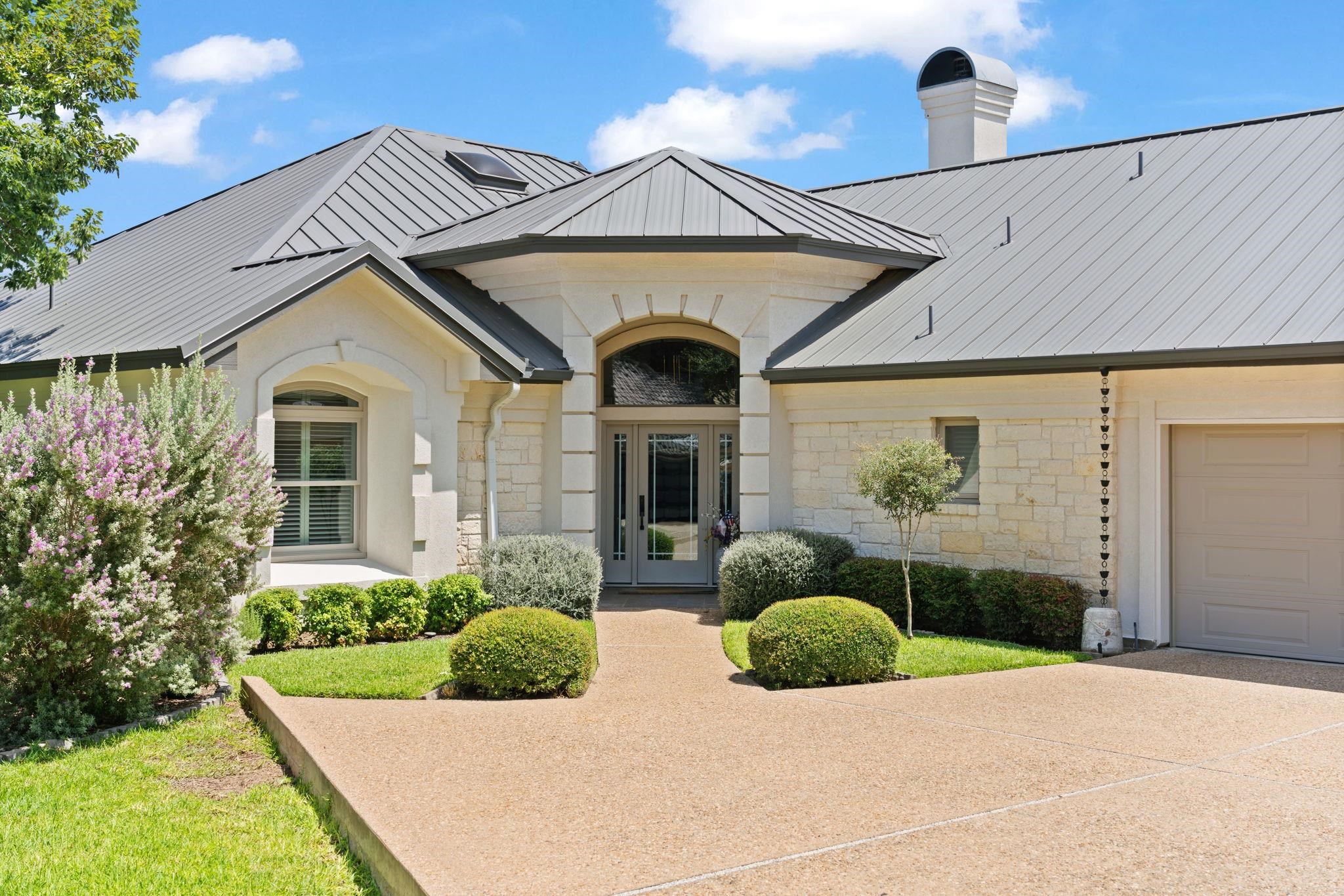 106 San Saba Court, Horseshoe Bay