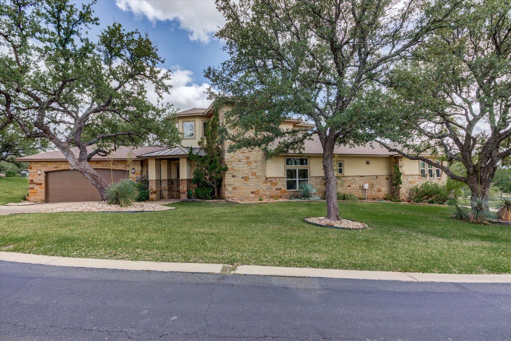 208 Colina Cv, Kingsland