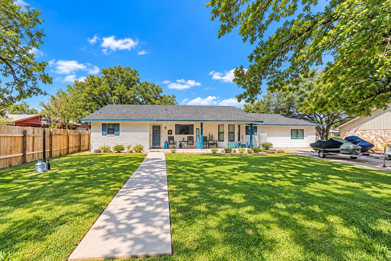 724 Chaparral, Burnet