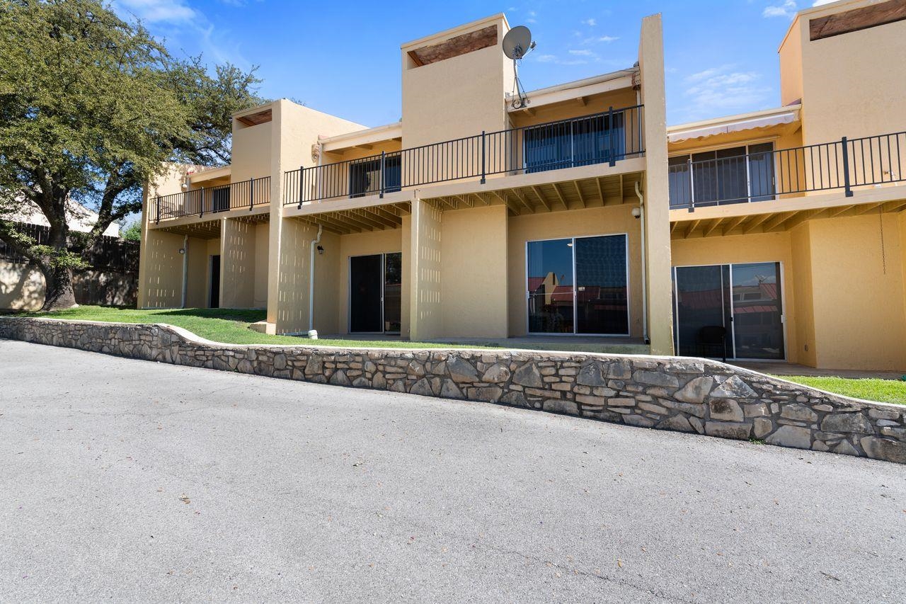 402 Hi Stirrup E4, Horseshoe Bay