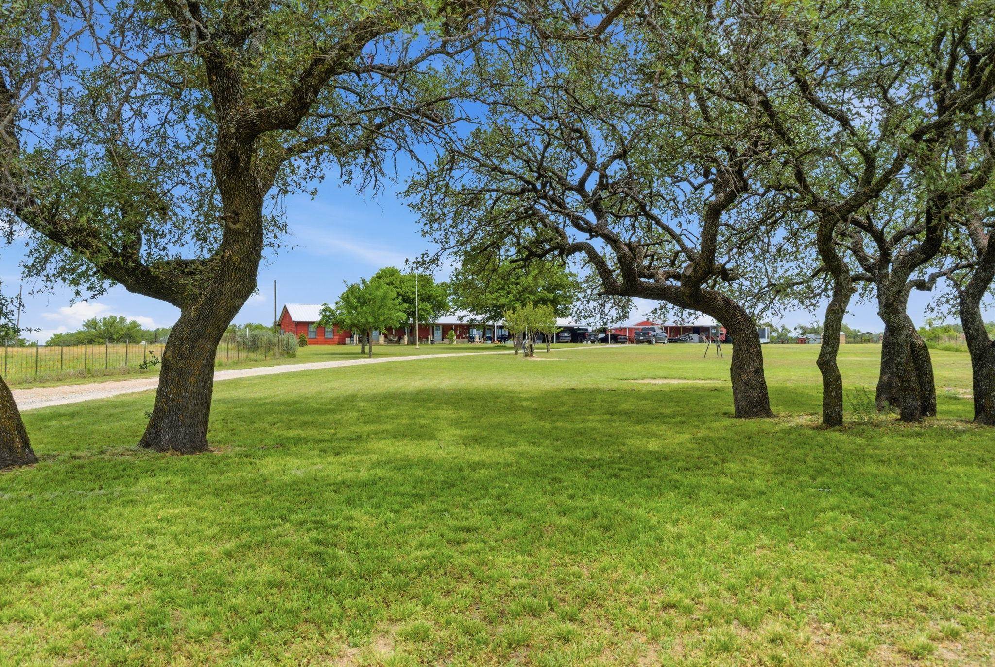 1360 US 84, Mullin