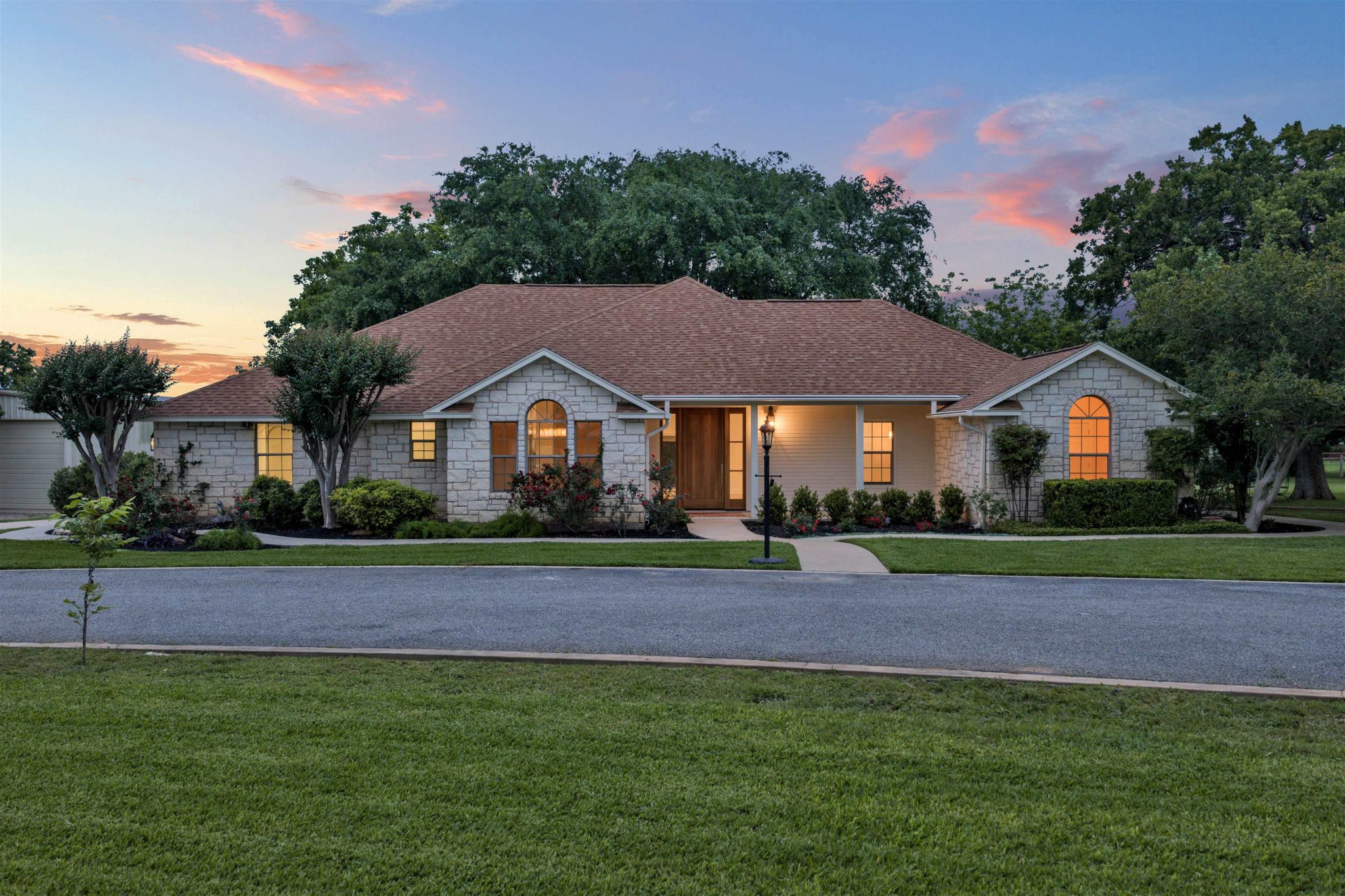 406 Ancient Oaks Dr, Marble Falls