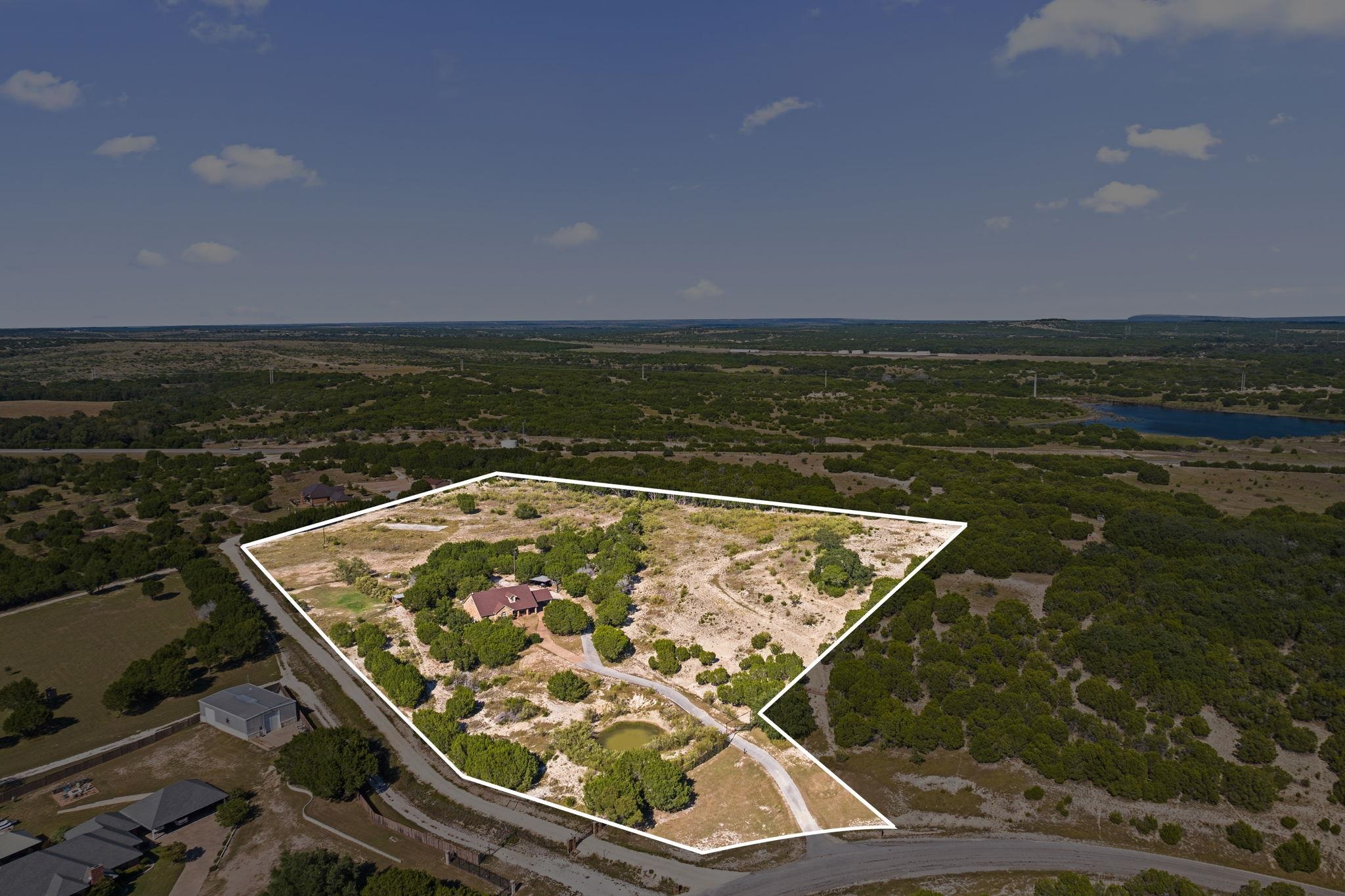 2804 County Road 1045, Lampasas