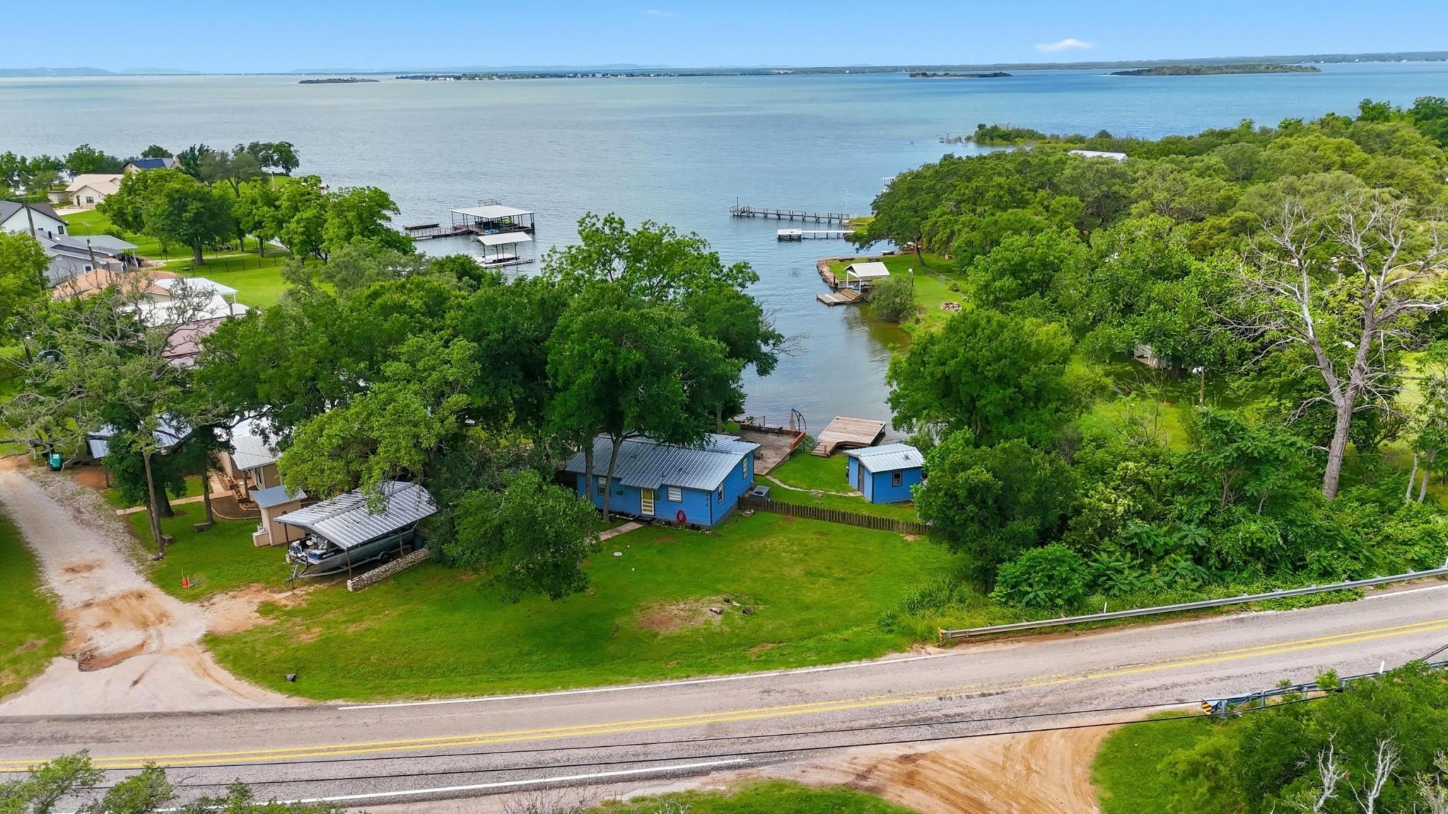 711 Lakewood Dr., Burnet