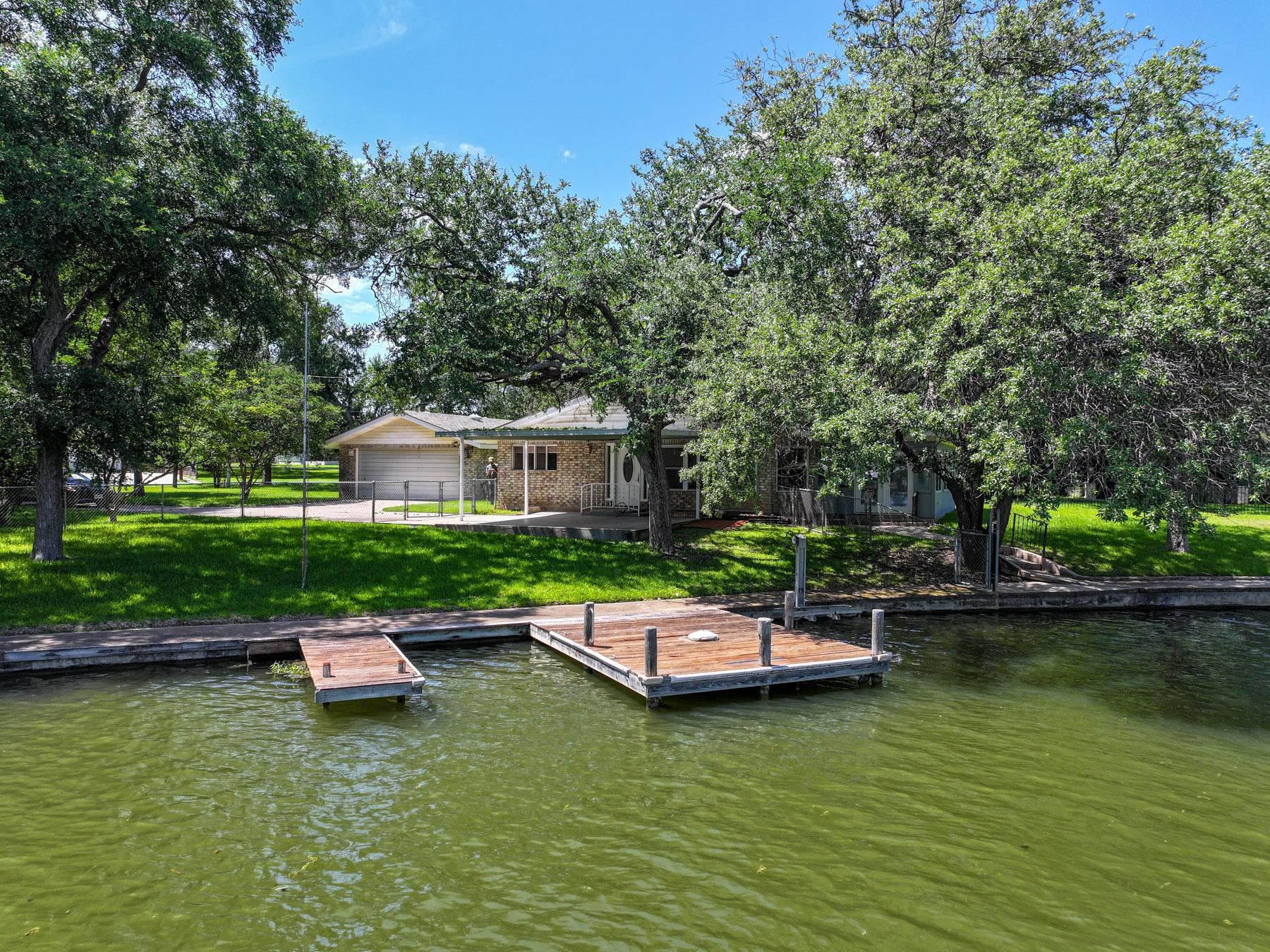 501 Oleander Dr, Marble Falls