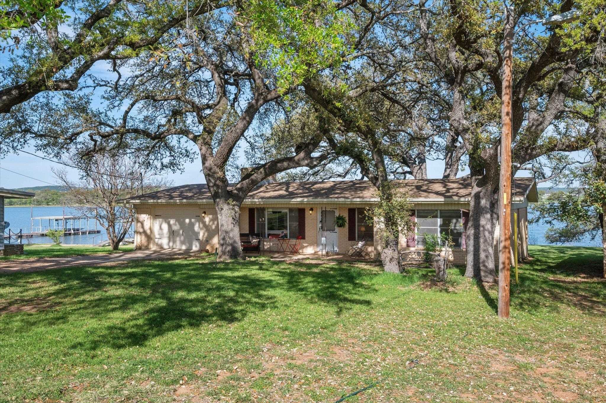 210 Lake Loop, Tow