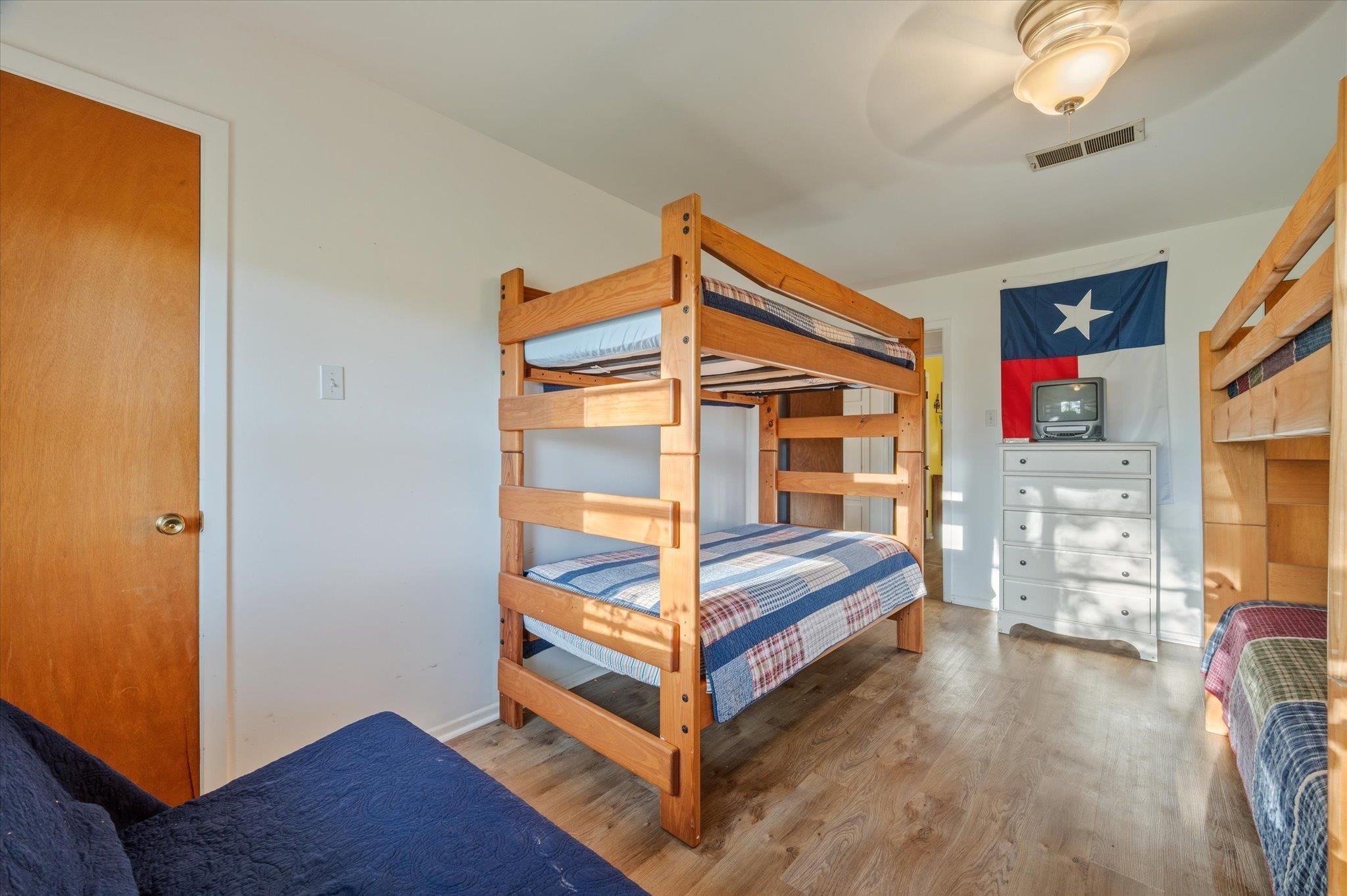 Easy to have fun nights with friends and family in this bedroom.