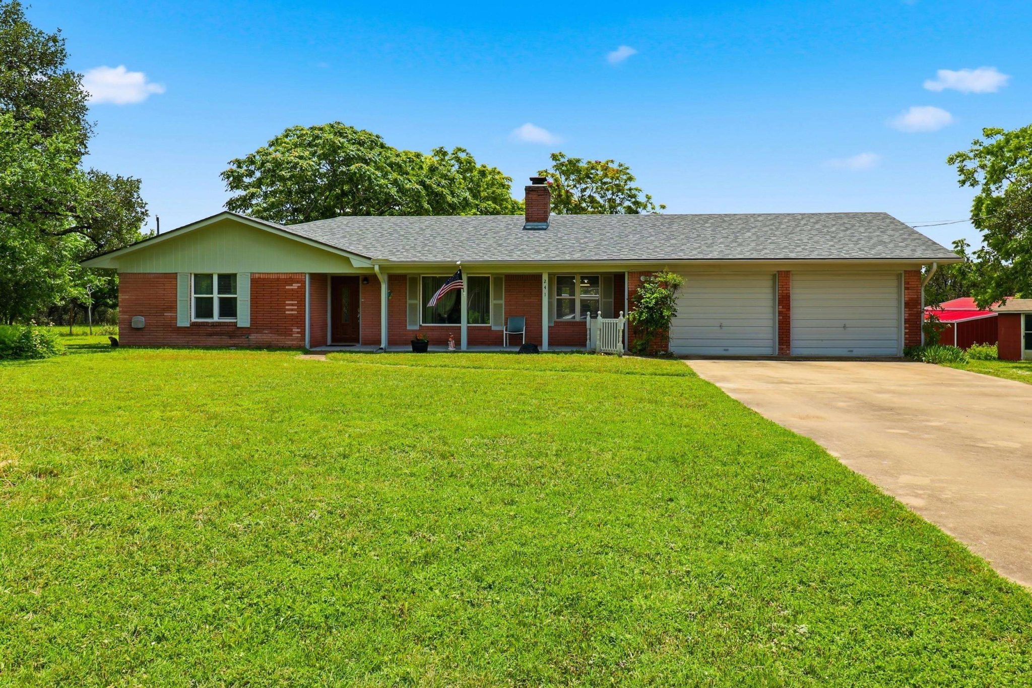 241 Hilltop, Burnet