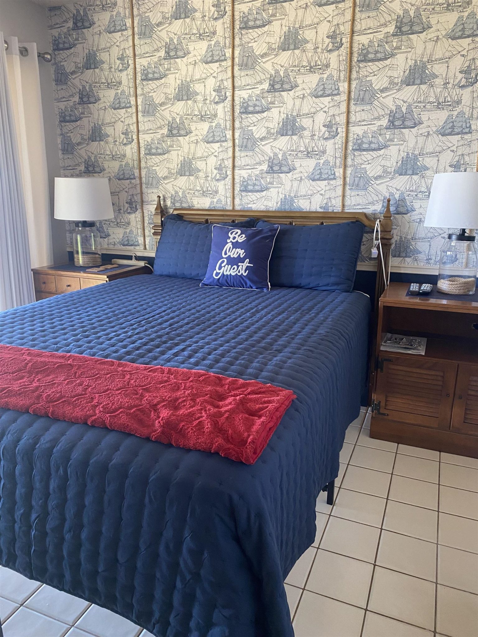Guest bedroom downstairs.