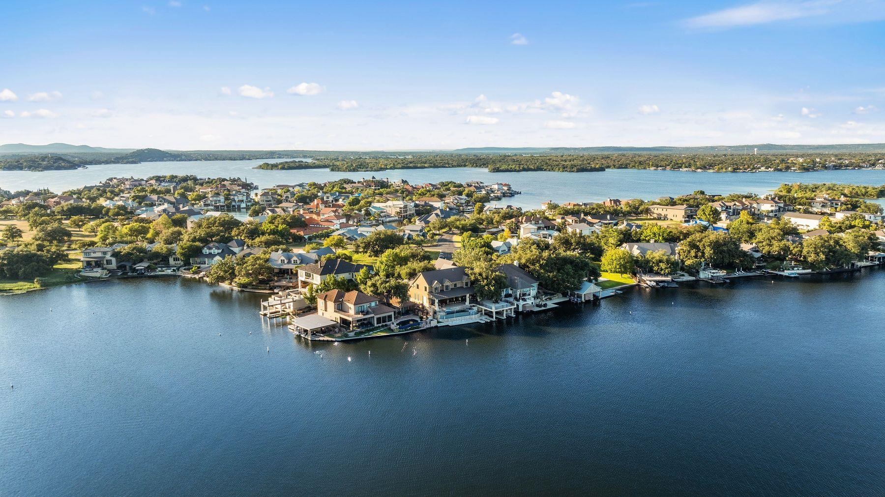 101 Matern Court, Horseshoe Bay