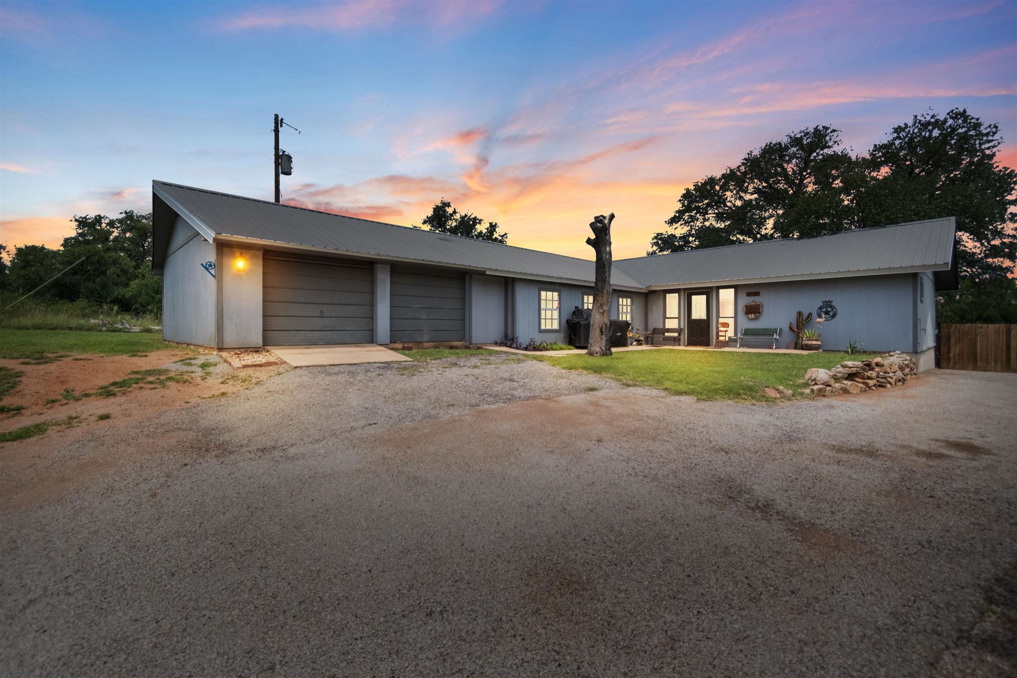4170 FM 690, Burnet