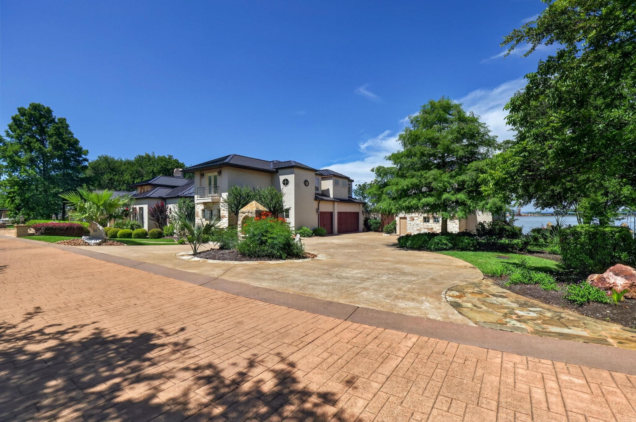 ARRIVE READY FOR THE BEST OF LBJ LAKE LIFE THROUGH THE PENINSULA'S GATED ENTRY!
