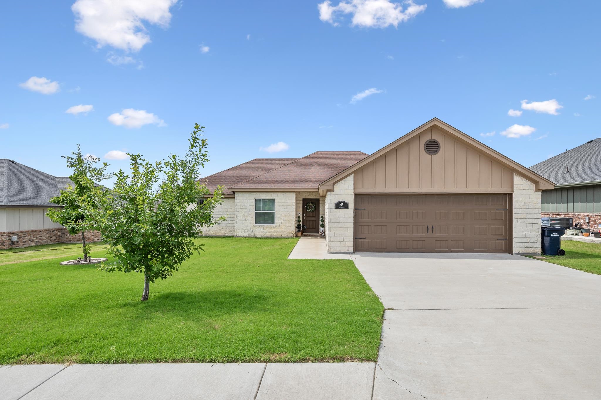 105 Elmer, Burnet