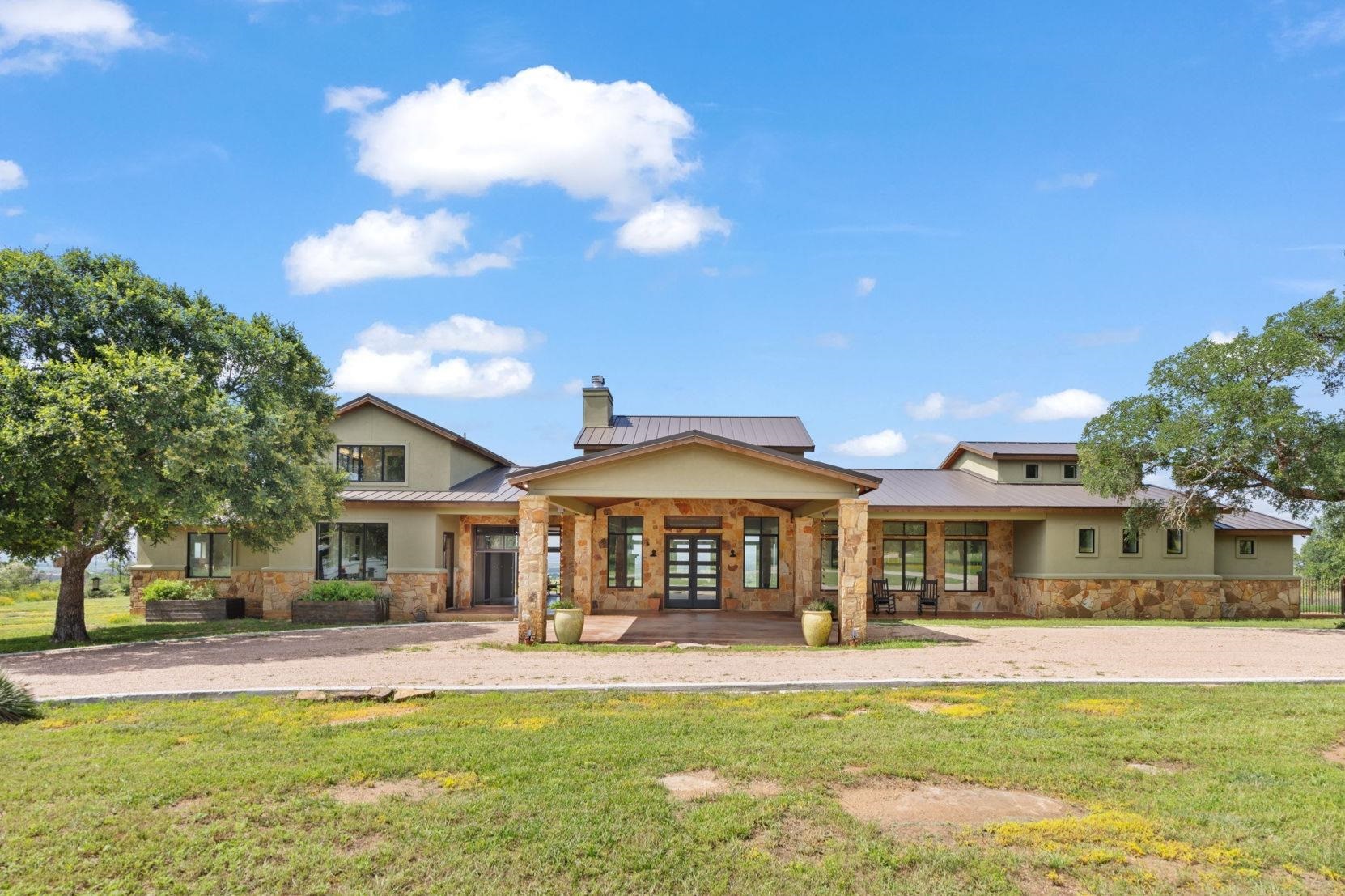 935 Scenic View Drive, Marble Falls
