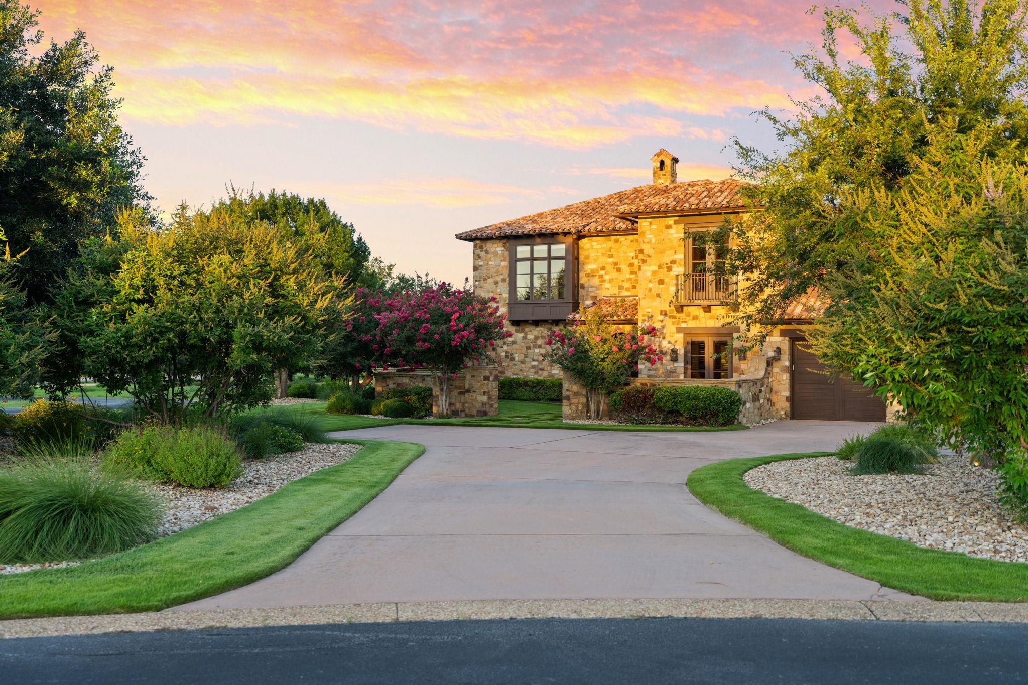 305 La Serena Loop, Horseshoe Bay
