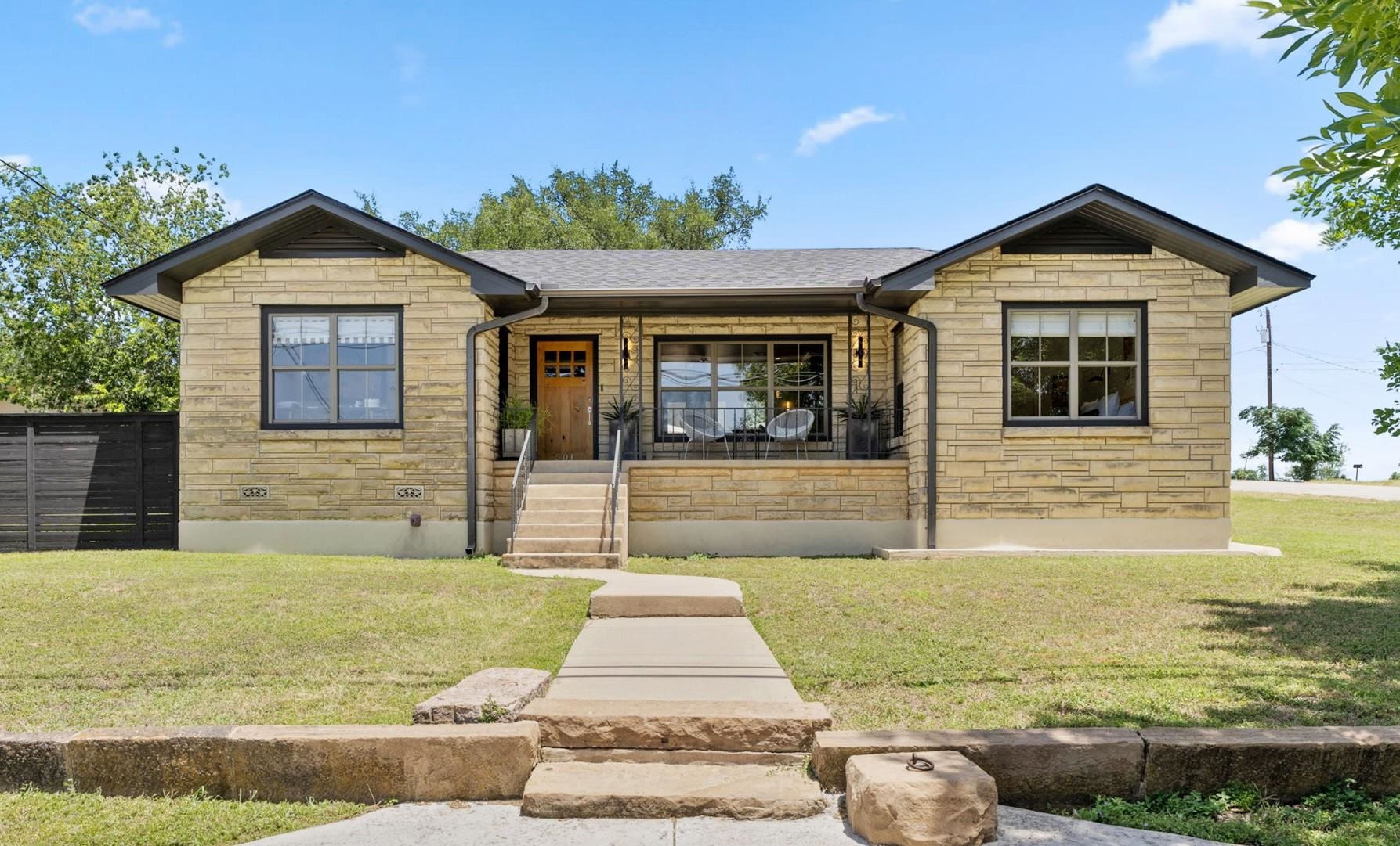 501 Avenue E, Marble Falls