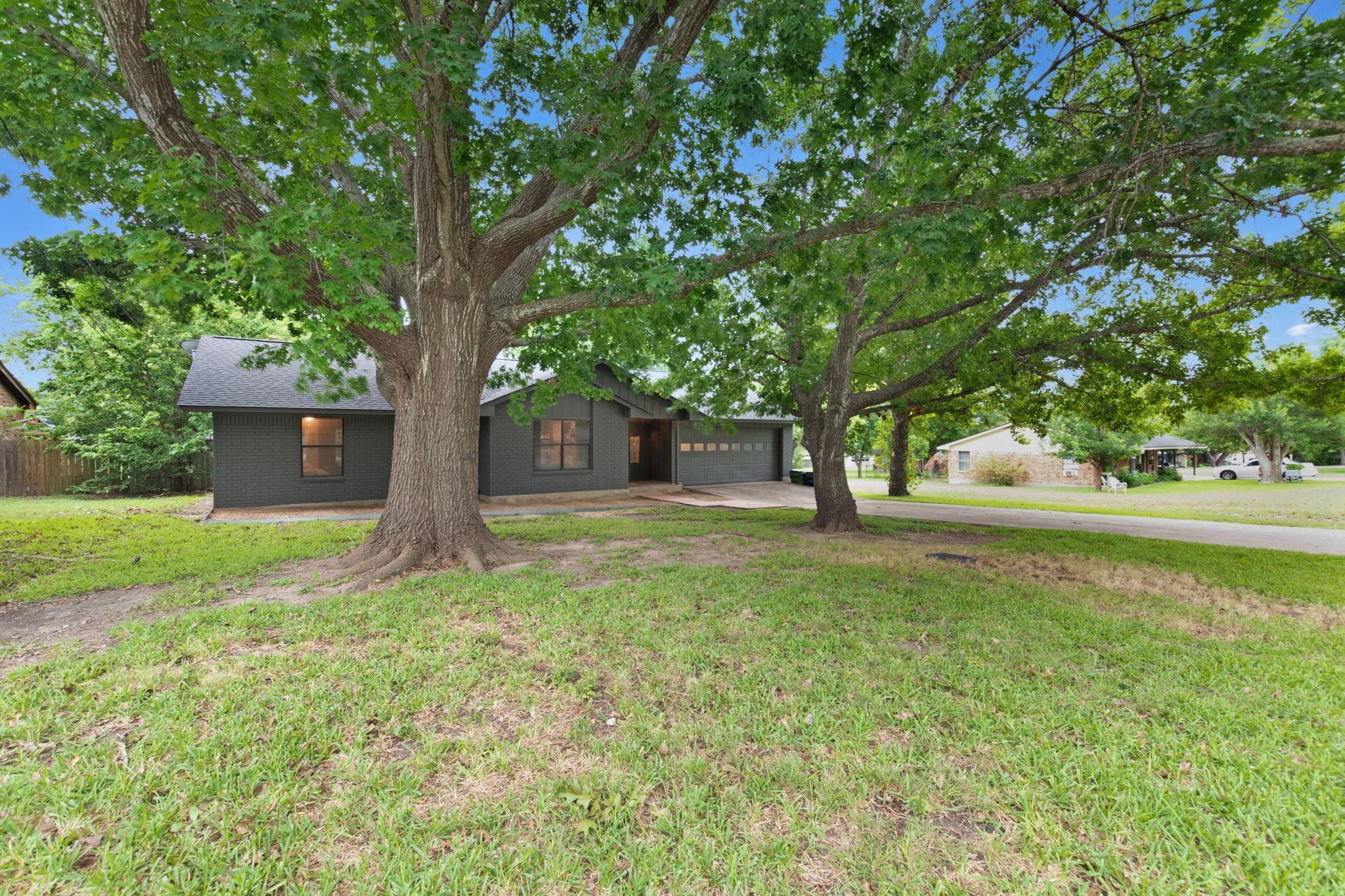 1501 Wofford, Burnet