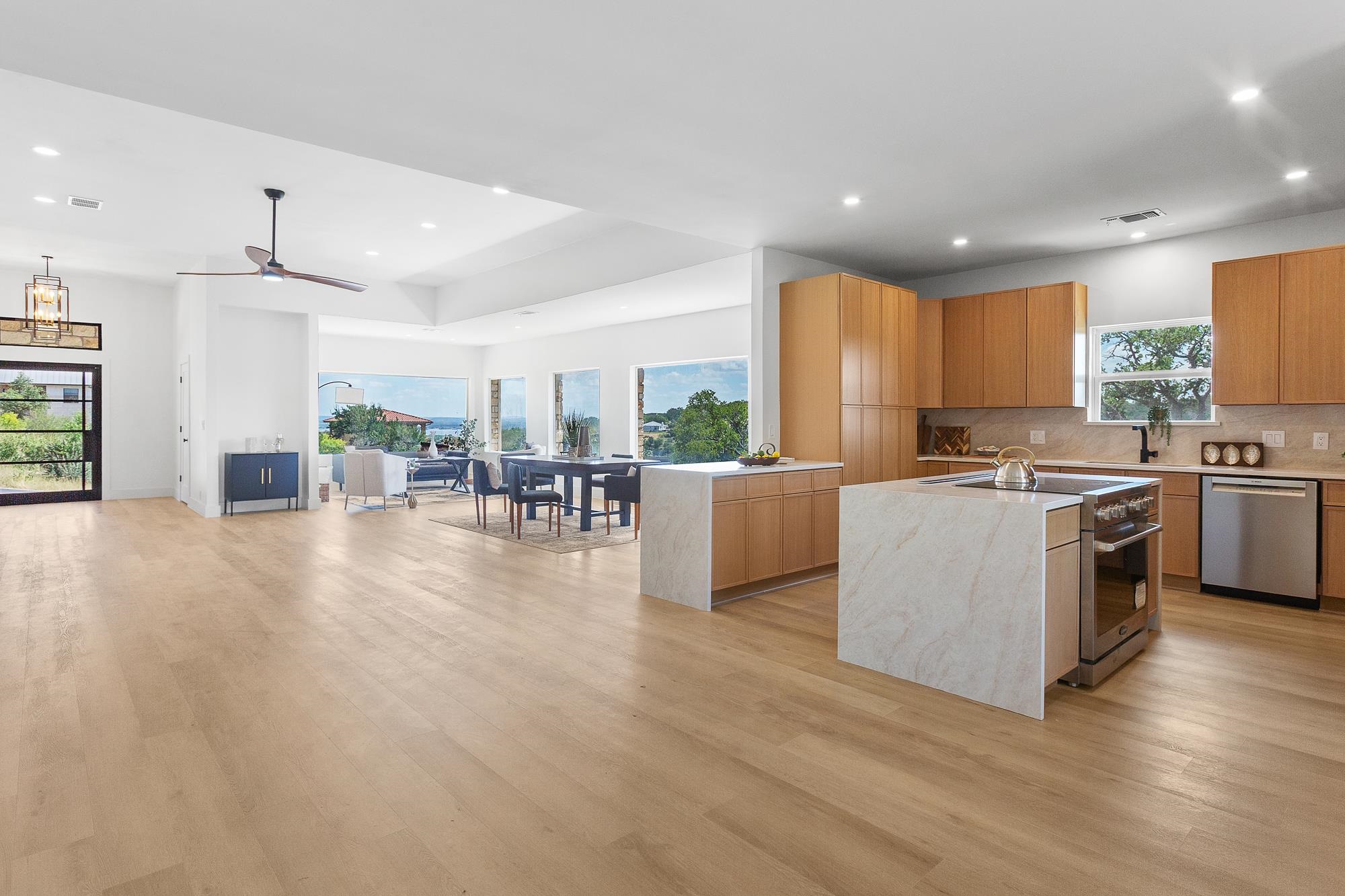 715 fawn, Horseshoe Bay