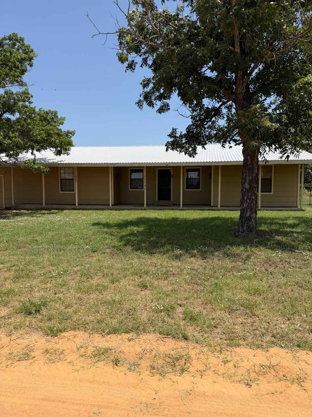 17502 College, Pontotoc