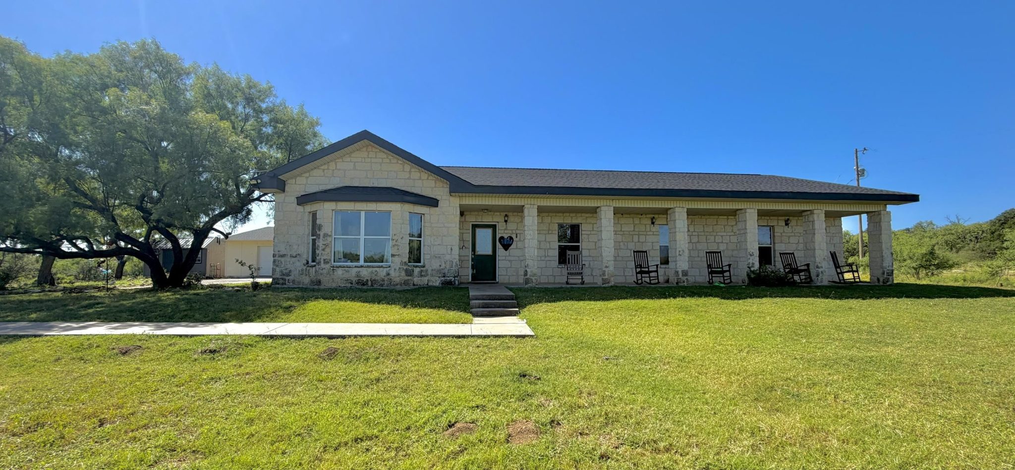 124 County Road 118, Llano