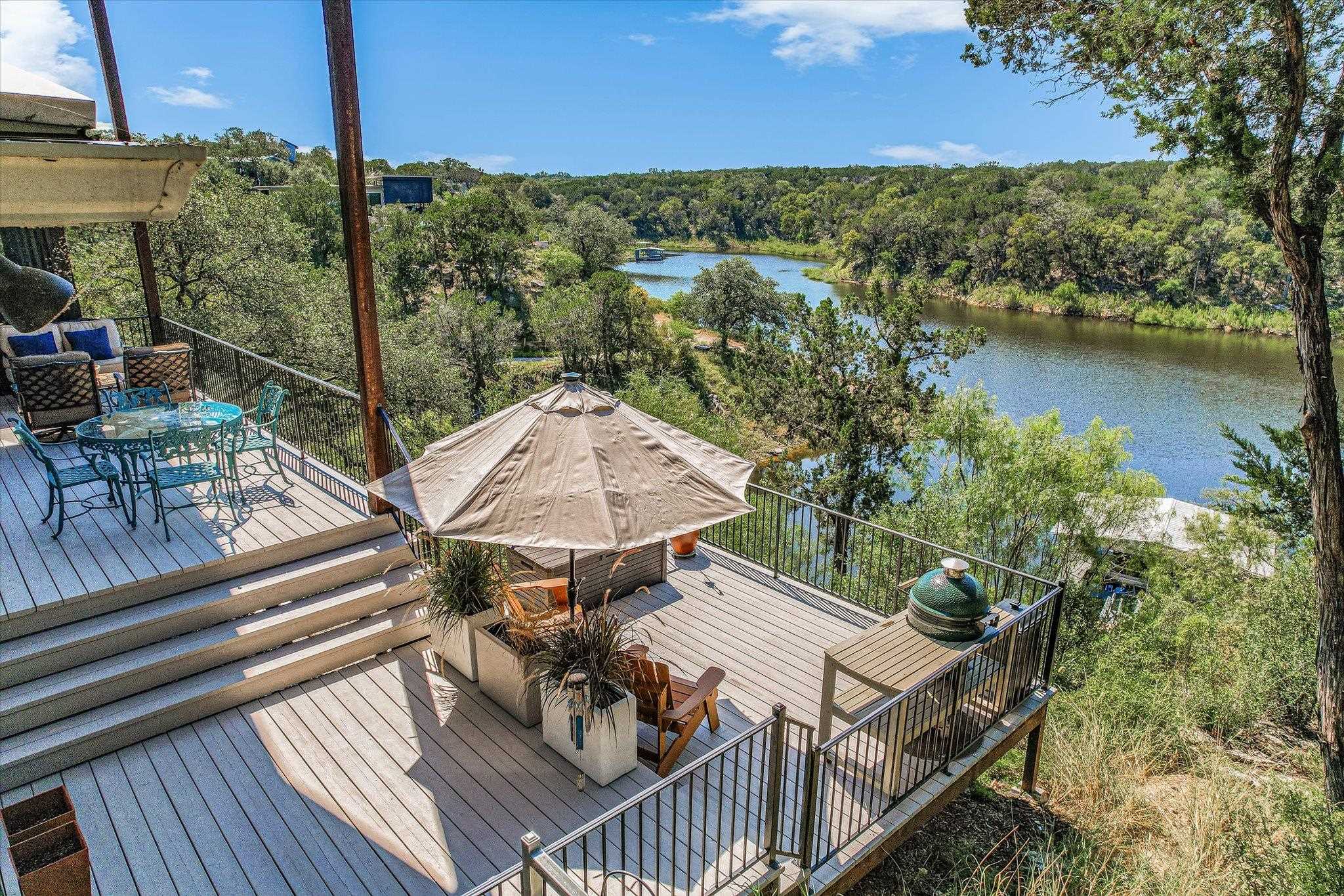 Double decks are fabulous for entertaining and enjoying lake life!
