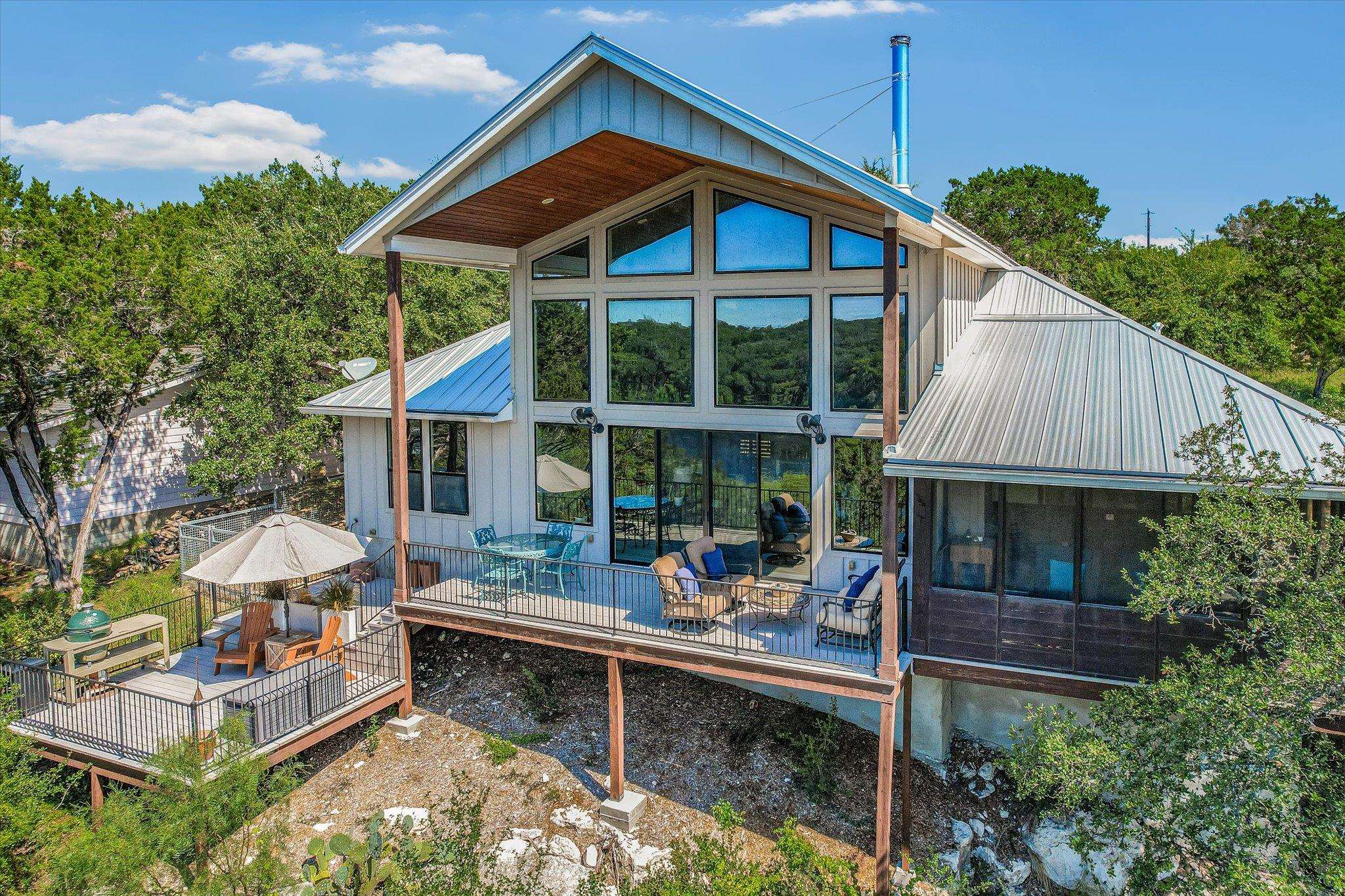This waterfront retreat offers privacy, tranquility, and natural beauty.