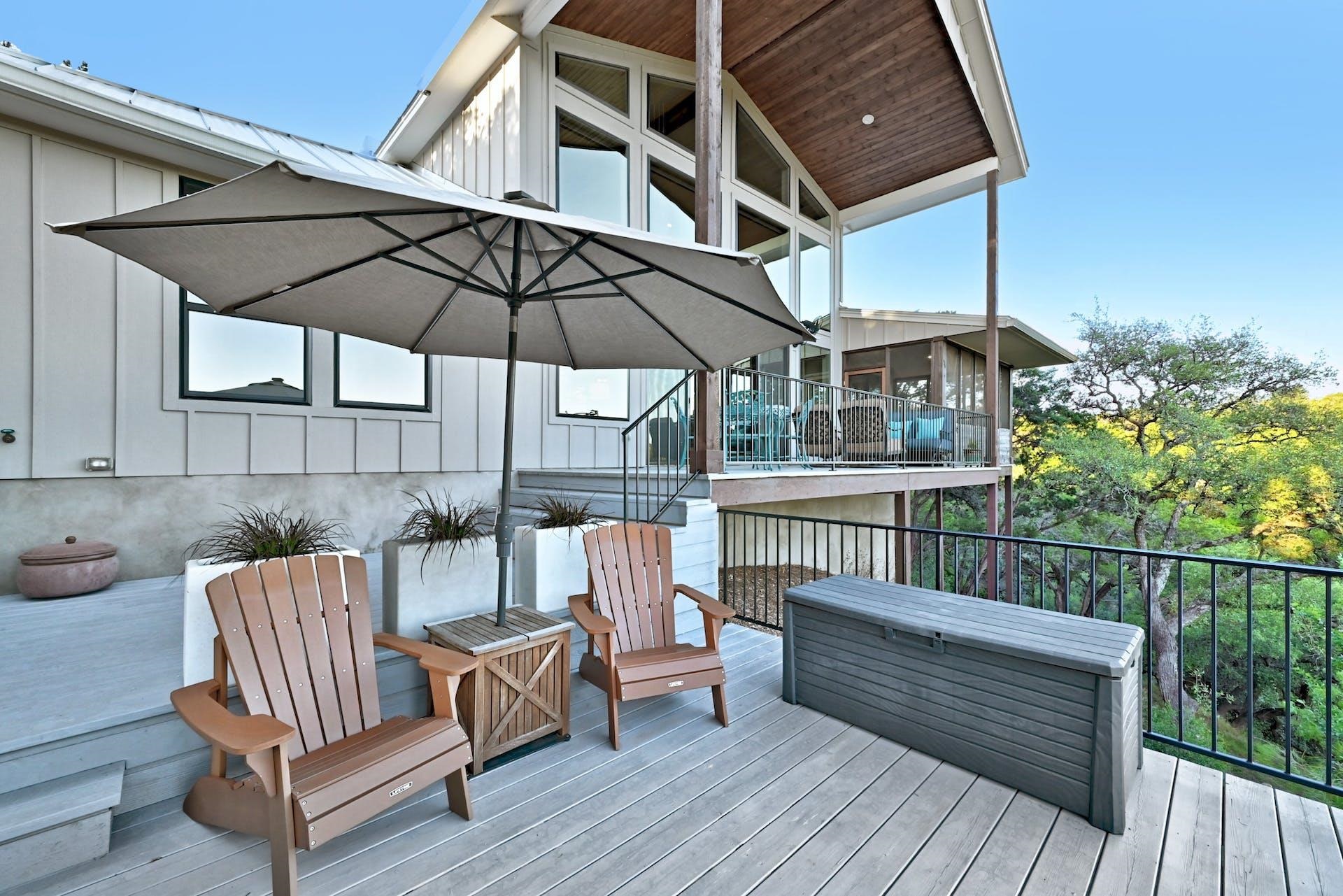 Escape from the hustle and bustle and enjoy lake life on Blue Cove Rd.