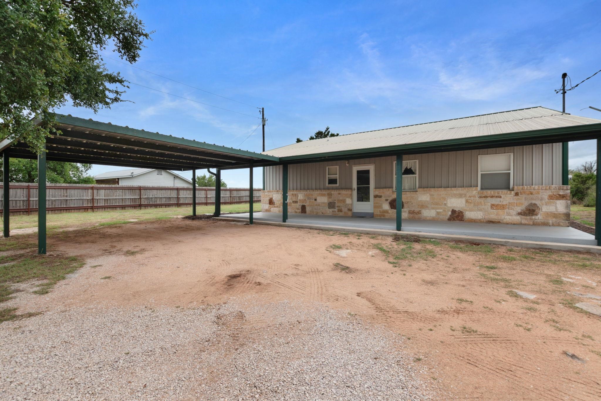 204 Deer Ridge, Burnet