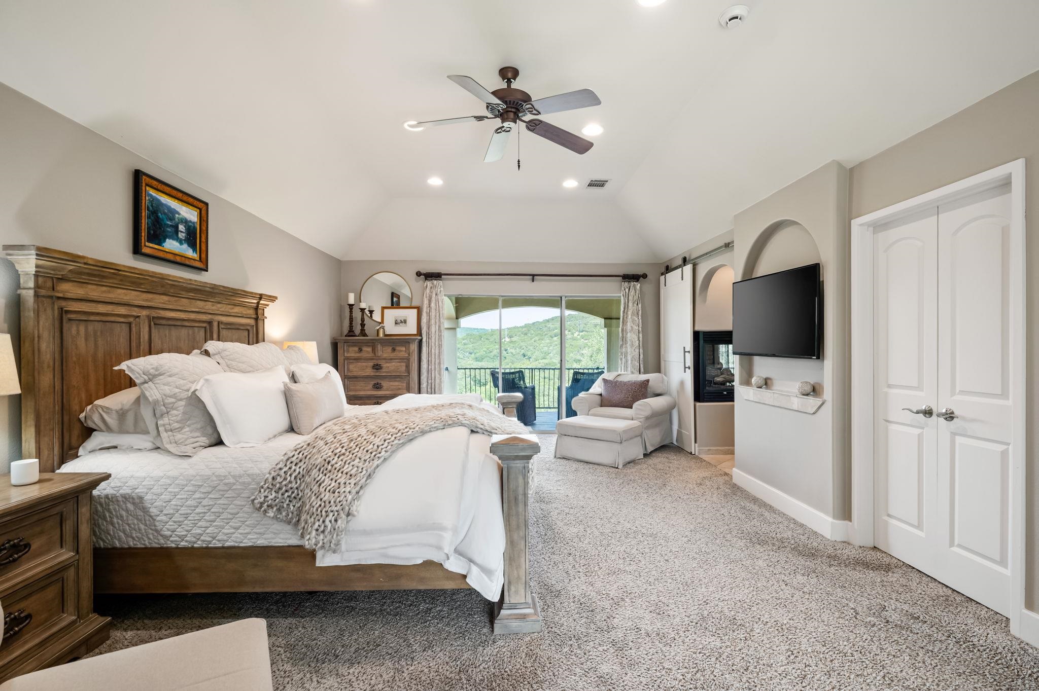 third level private primary suite