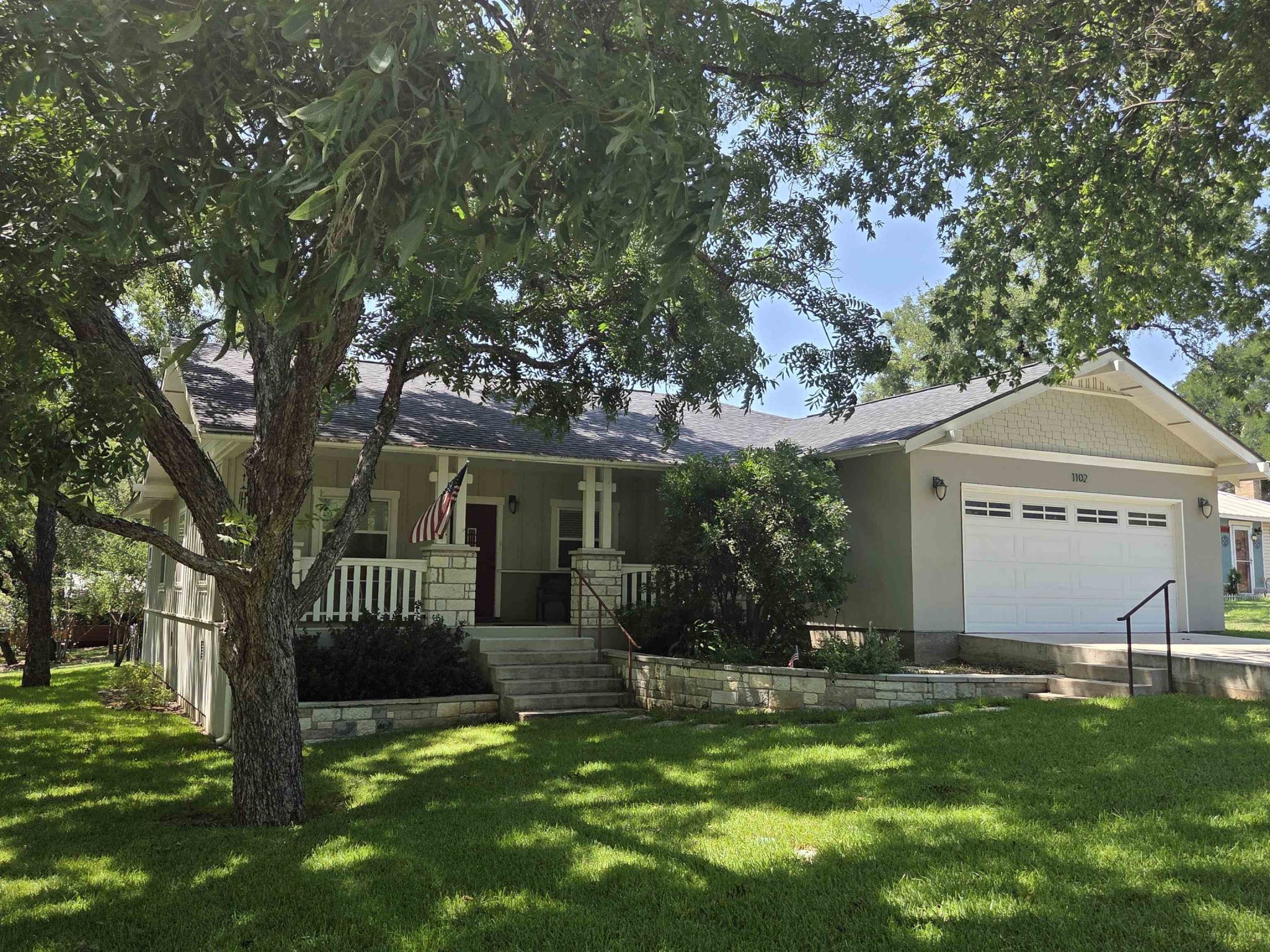 1102 F, Marble Falls