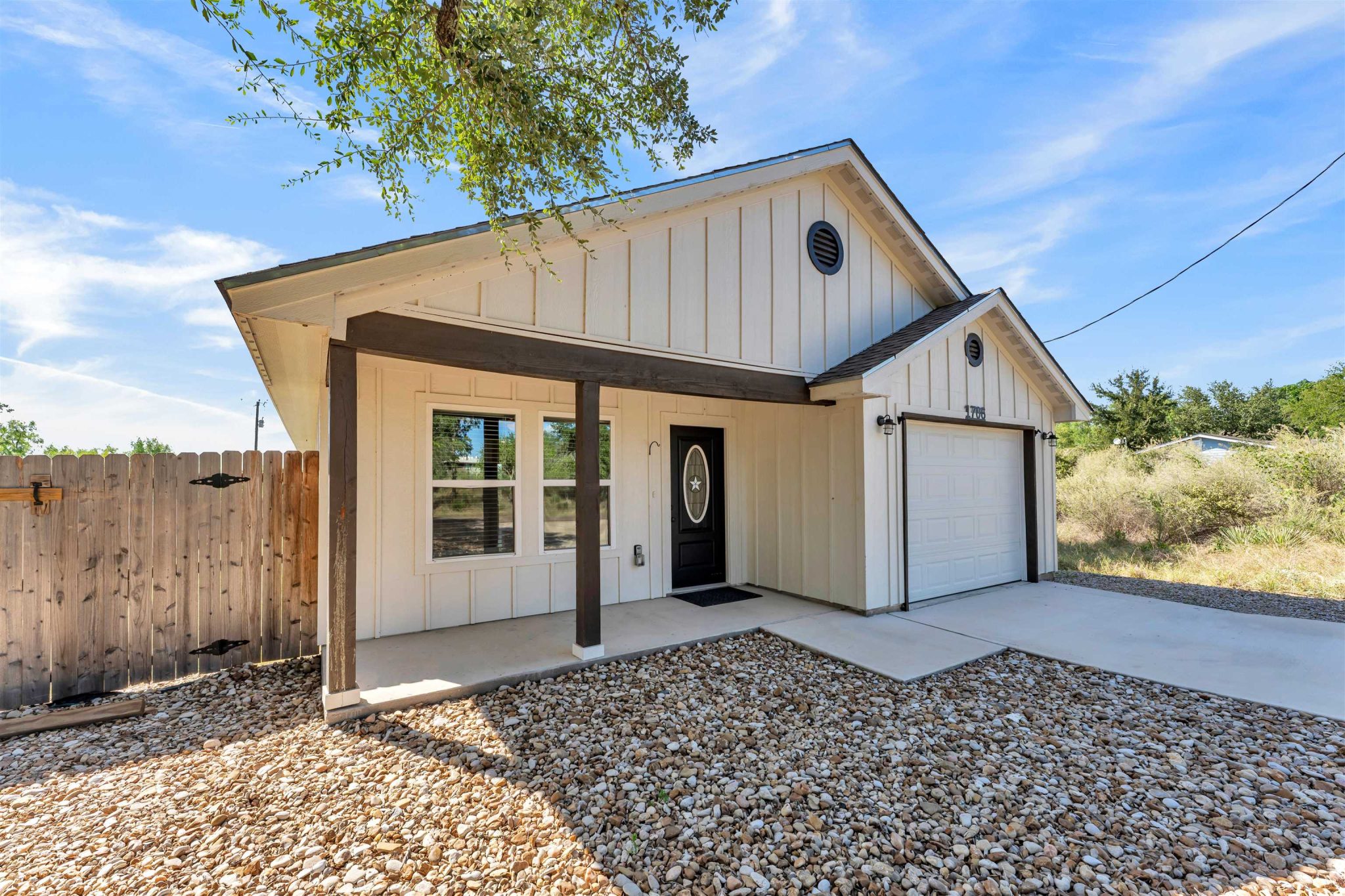 1706 Redwood, Granite Shoals