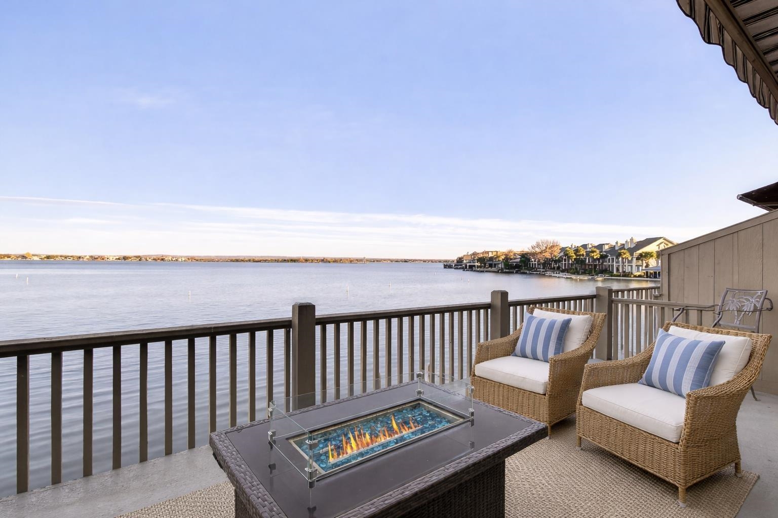 104 Island Dr, Horseshoe Bay