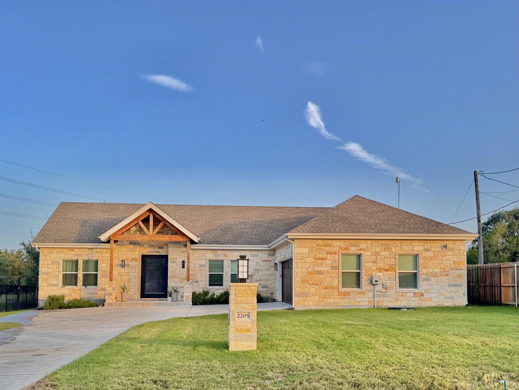 2205 Mountain Dew, Horseshoe Bay