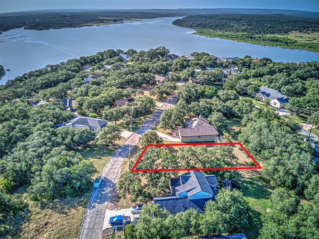311 Bedford Dr, Spicewood