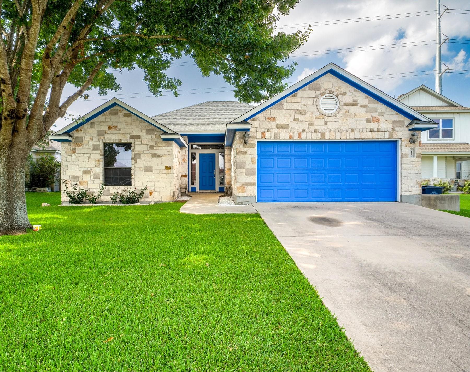 212 Cailin Ct, Burnet