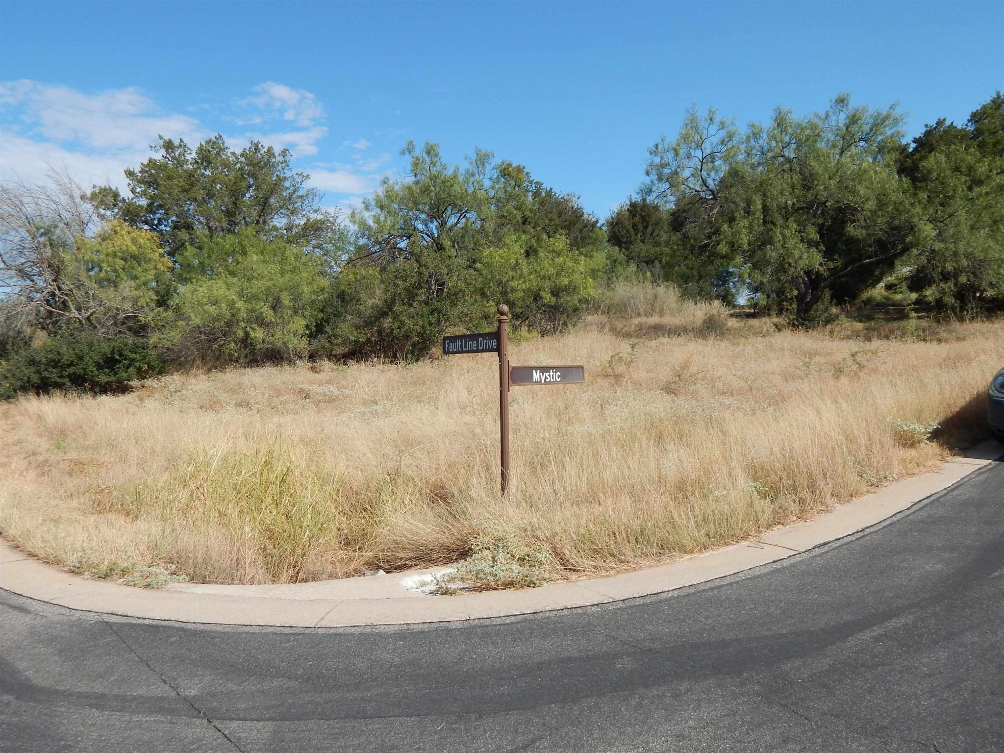 100 Mystic/Faultline, Horseshoe Bay