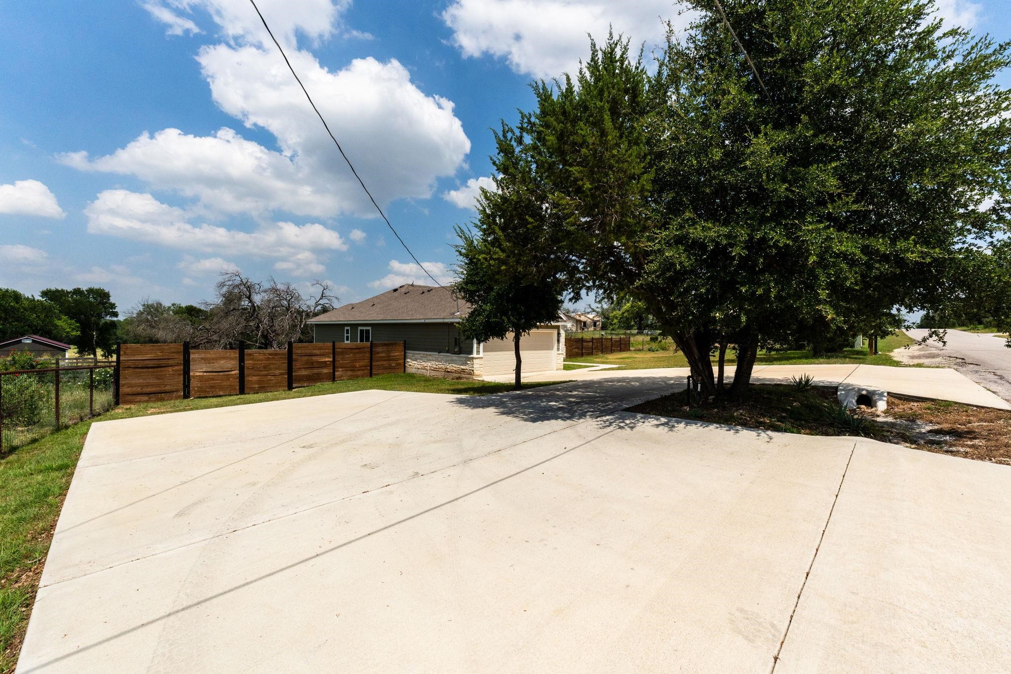 1110 County Road 1045, Lampasas