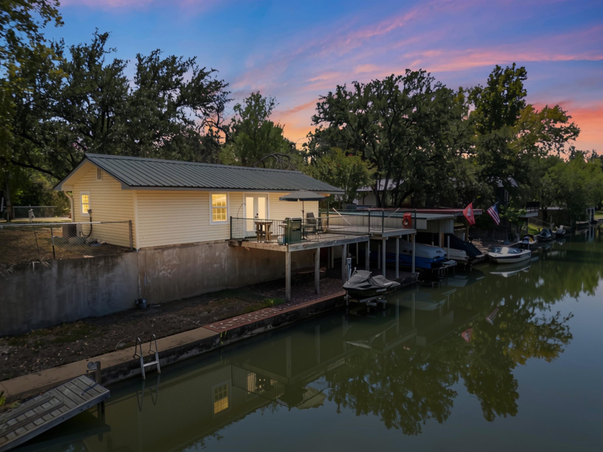 308 County Road 136b, Kingsland