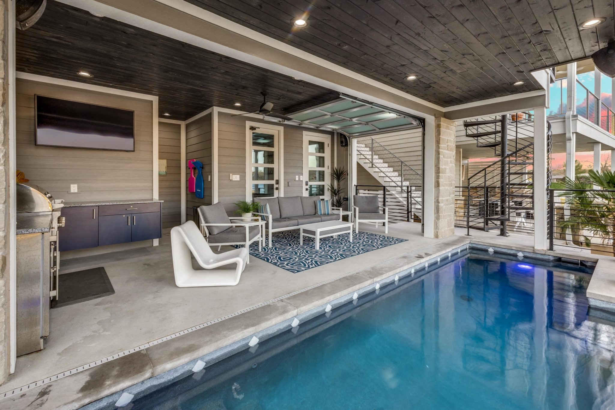 With access to Powder Bath #2 and Laundry Room #2