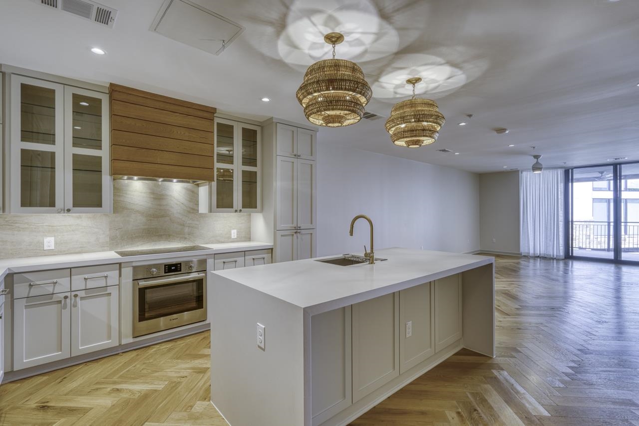 82 Island Drive #8204, Horseshoe Bay